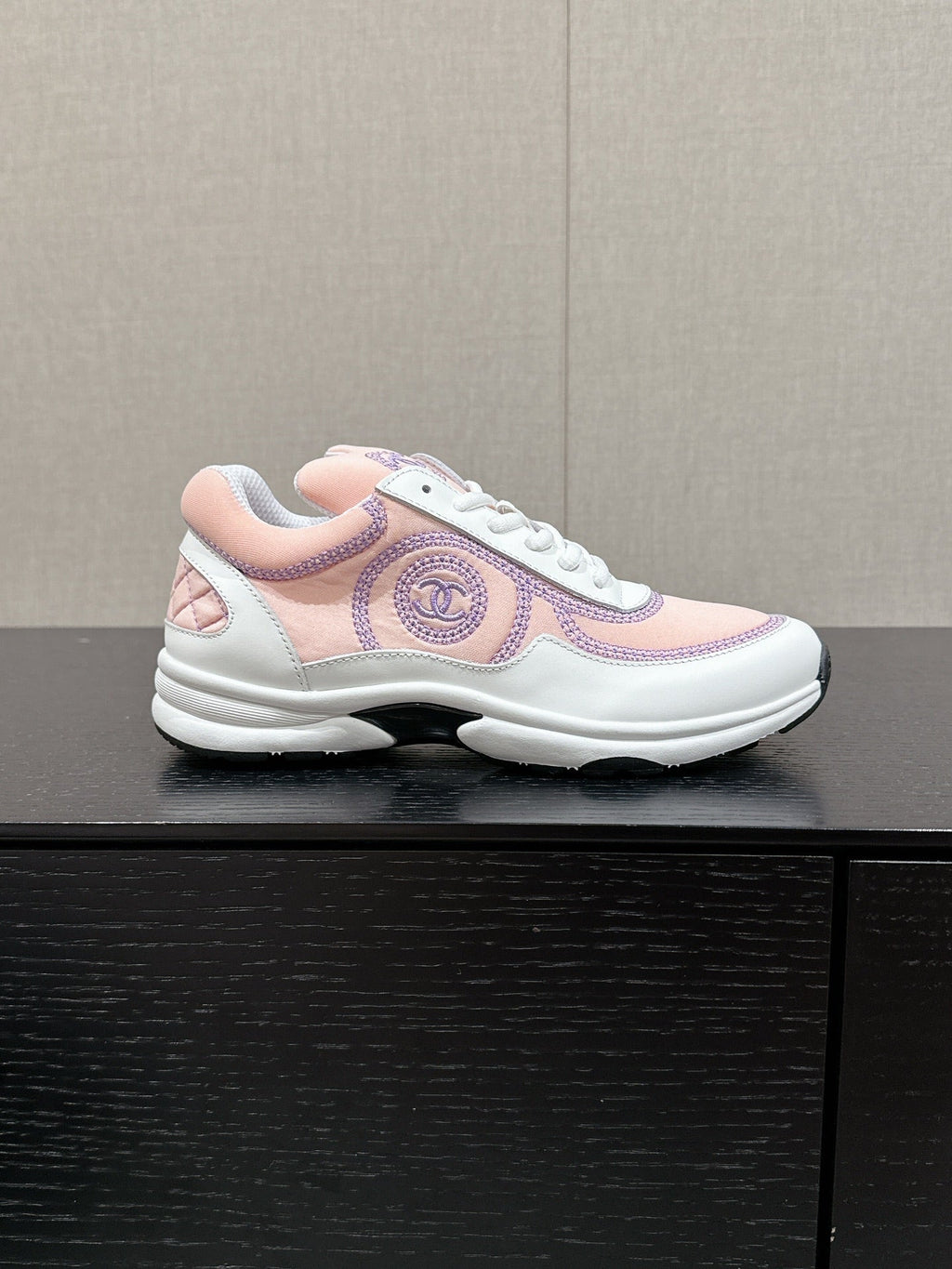 CLASSIC TRAINER IN LIGHT PINK MIX WHITE FABRIC