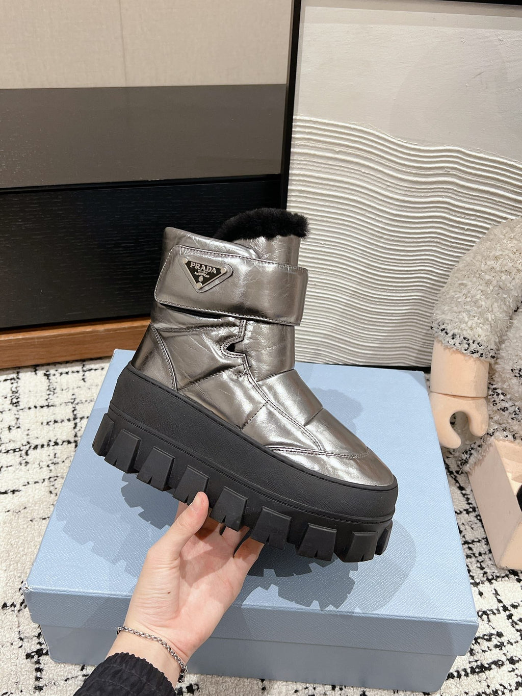 MONOLITH ANKLE BOOTS WITH STRAP IN METALLIC GRAY CALFSKIN AND FLEECE LINING