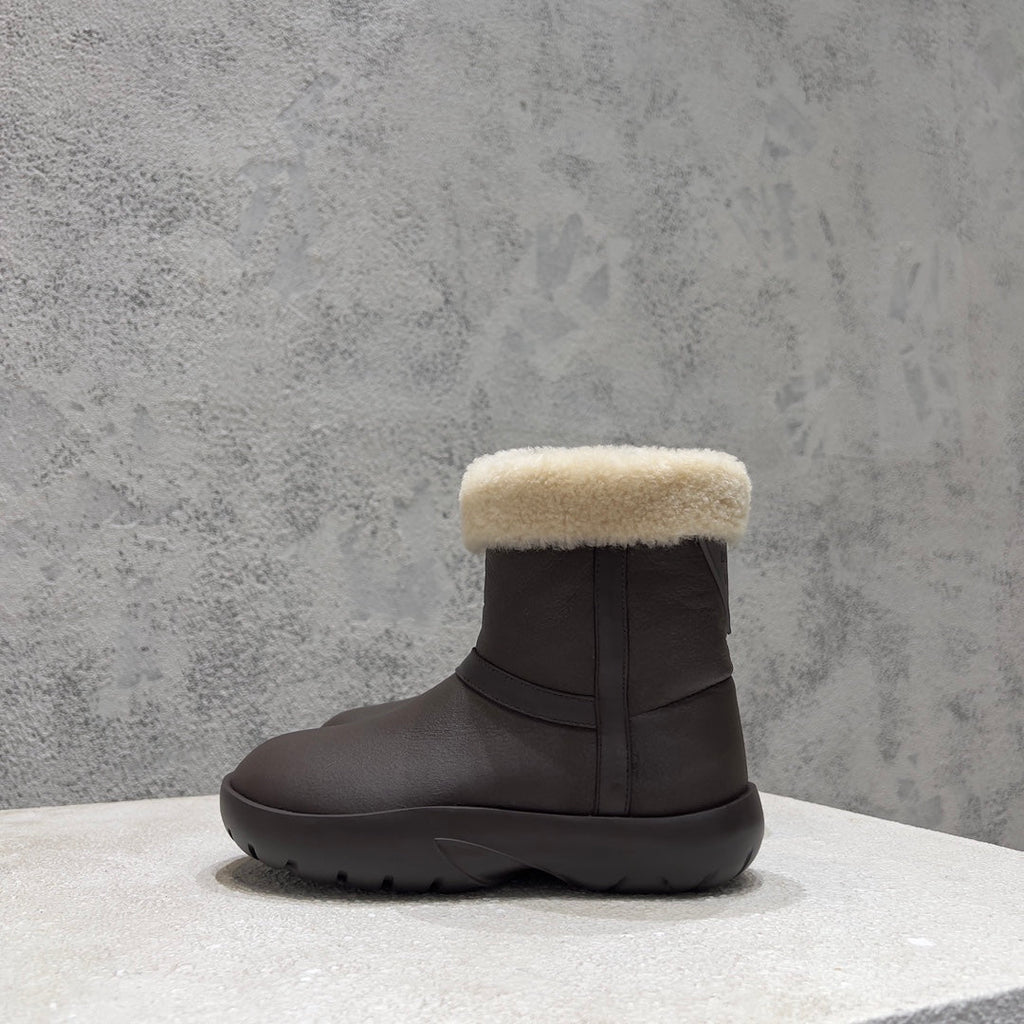 ANKLE BOOTS IN CHOCOLATE BROWN LAMBSKIN WITH SHEARLING LINING