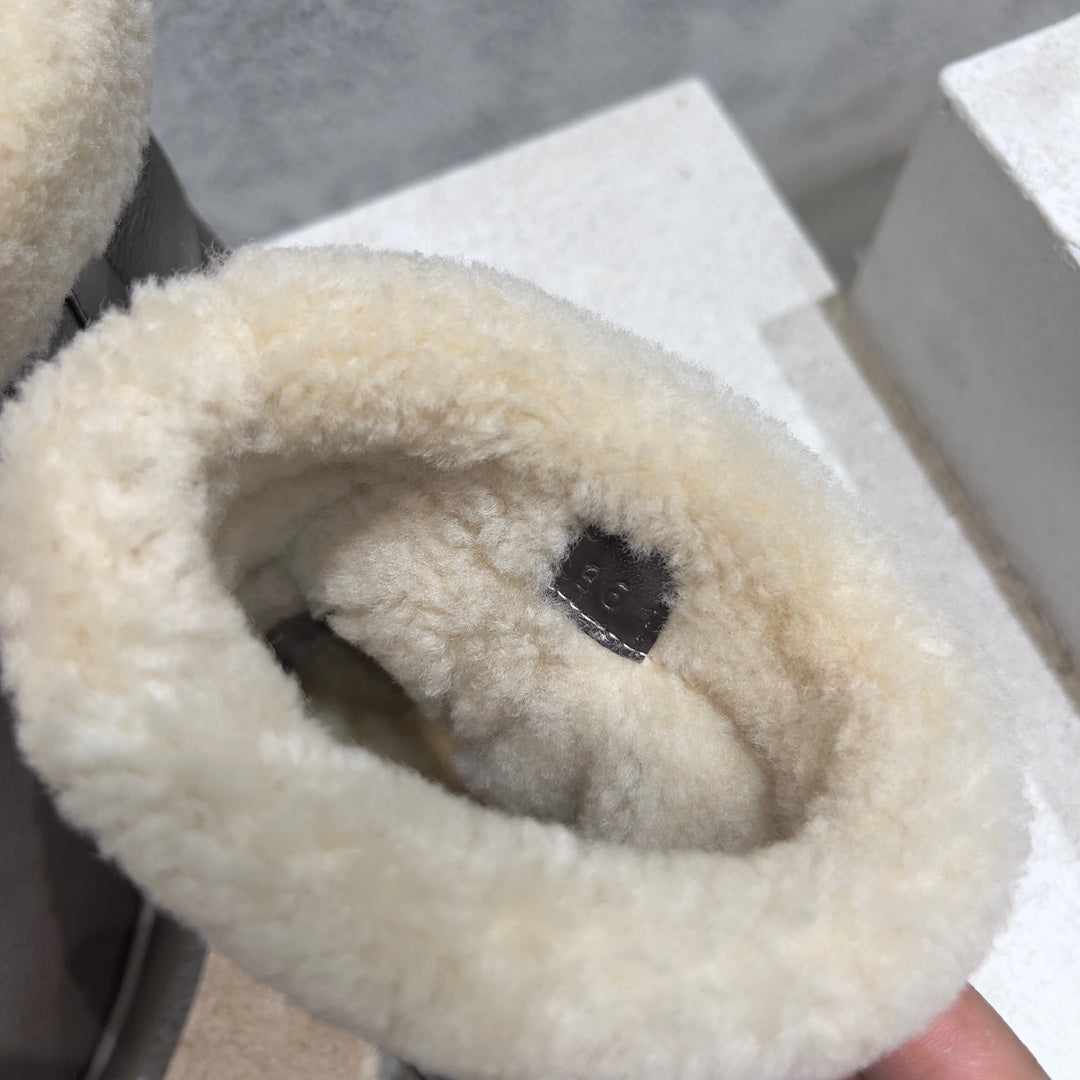 ANKLE BOOTS IN CHOCOLATE BROWN LAMBSKIN WITH SHEARLING LINING