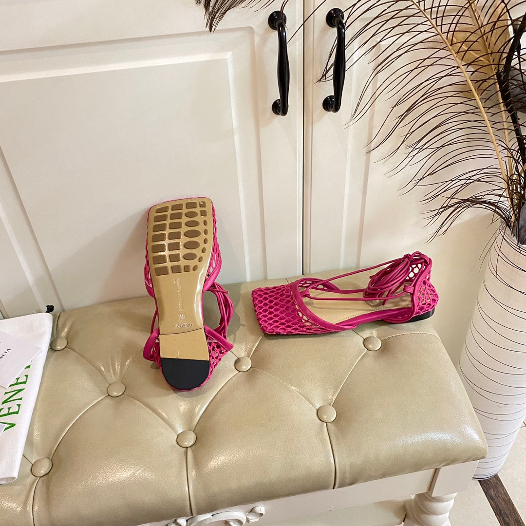 STRETCH LACE-UP FLAT SANDAL IN BRIGHT PINK METALLIZED MESH AND LEATHER