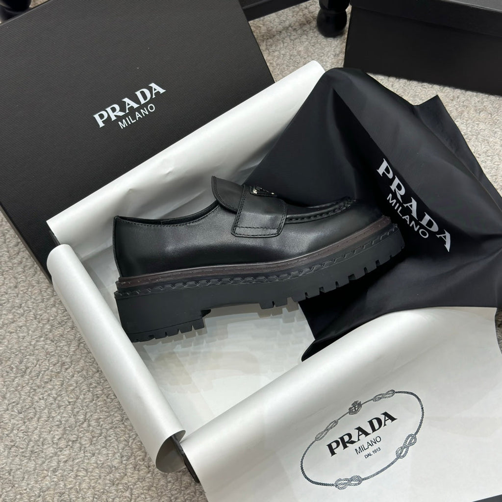 PRADA 25S LOAFER 50MM IN BLACK CALFSKIN LOGO