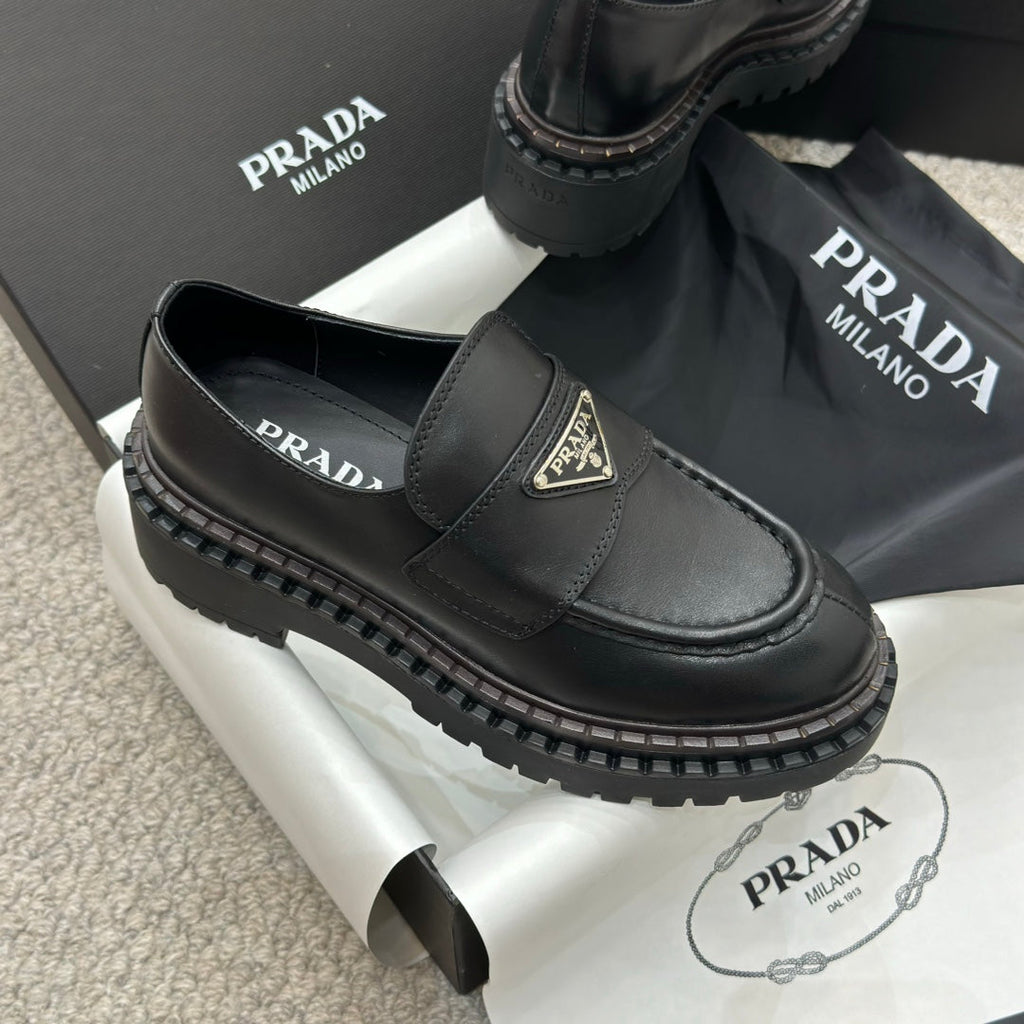 PRADA 25S LOAFER 50MM IN BLACK CALFSKIN LOGO
