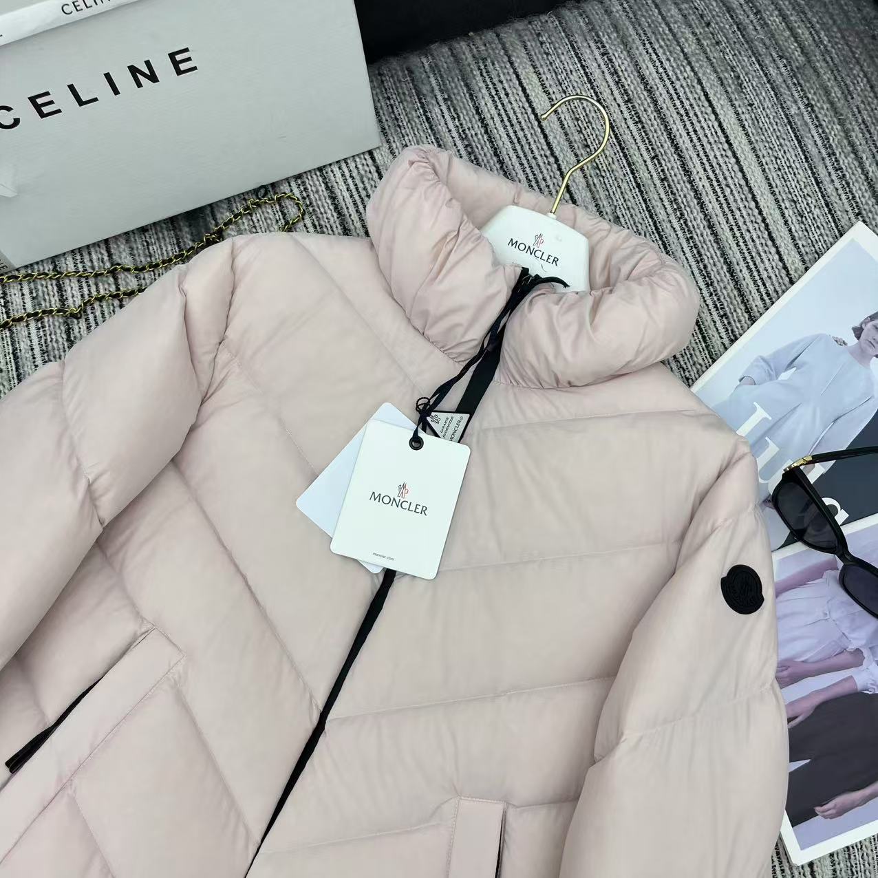 MONCLER 25S STAND-COLLAR DOWN JACKET 224