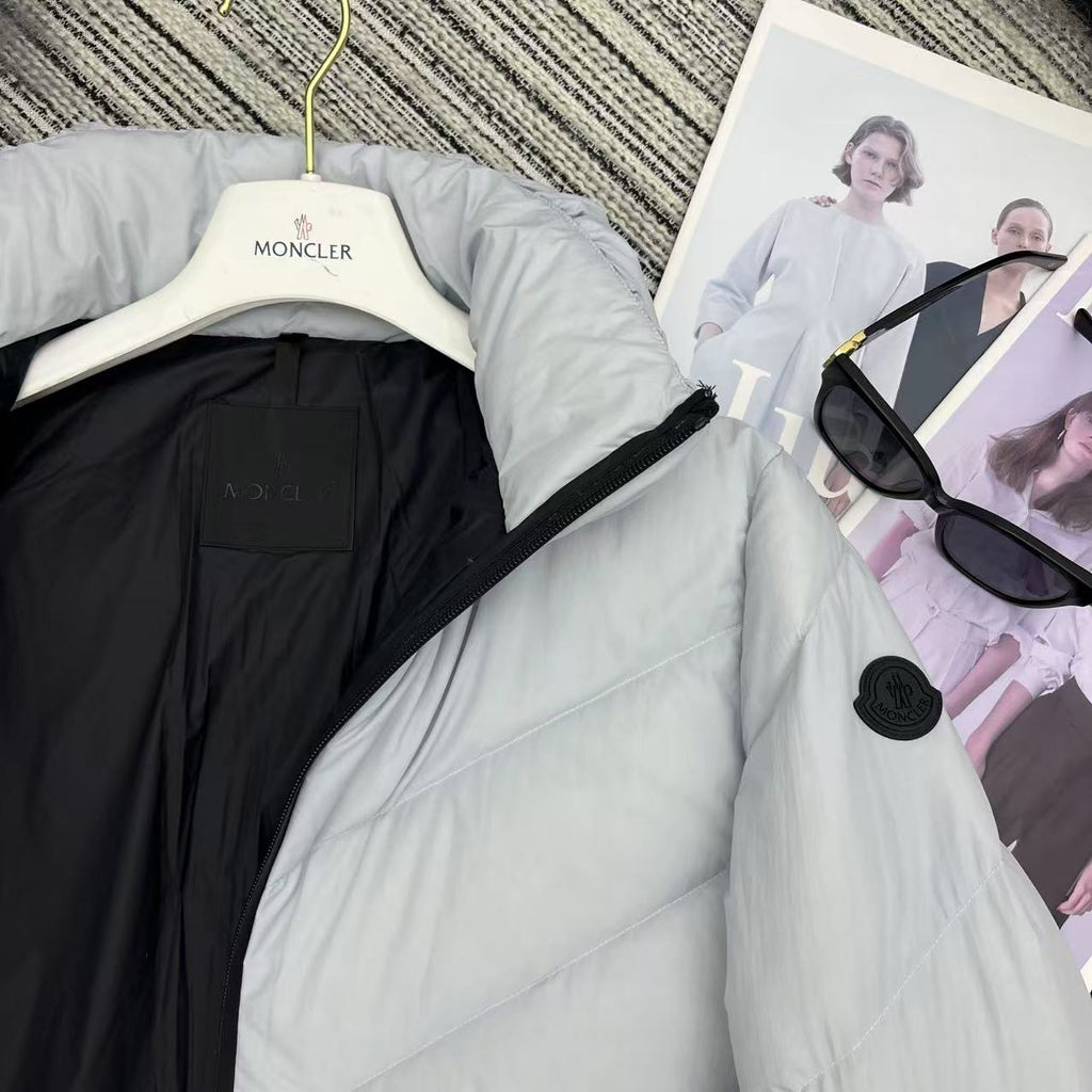 MONCLER 25S STAND-COLLAR DOWN JACKET 223