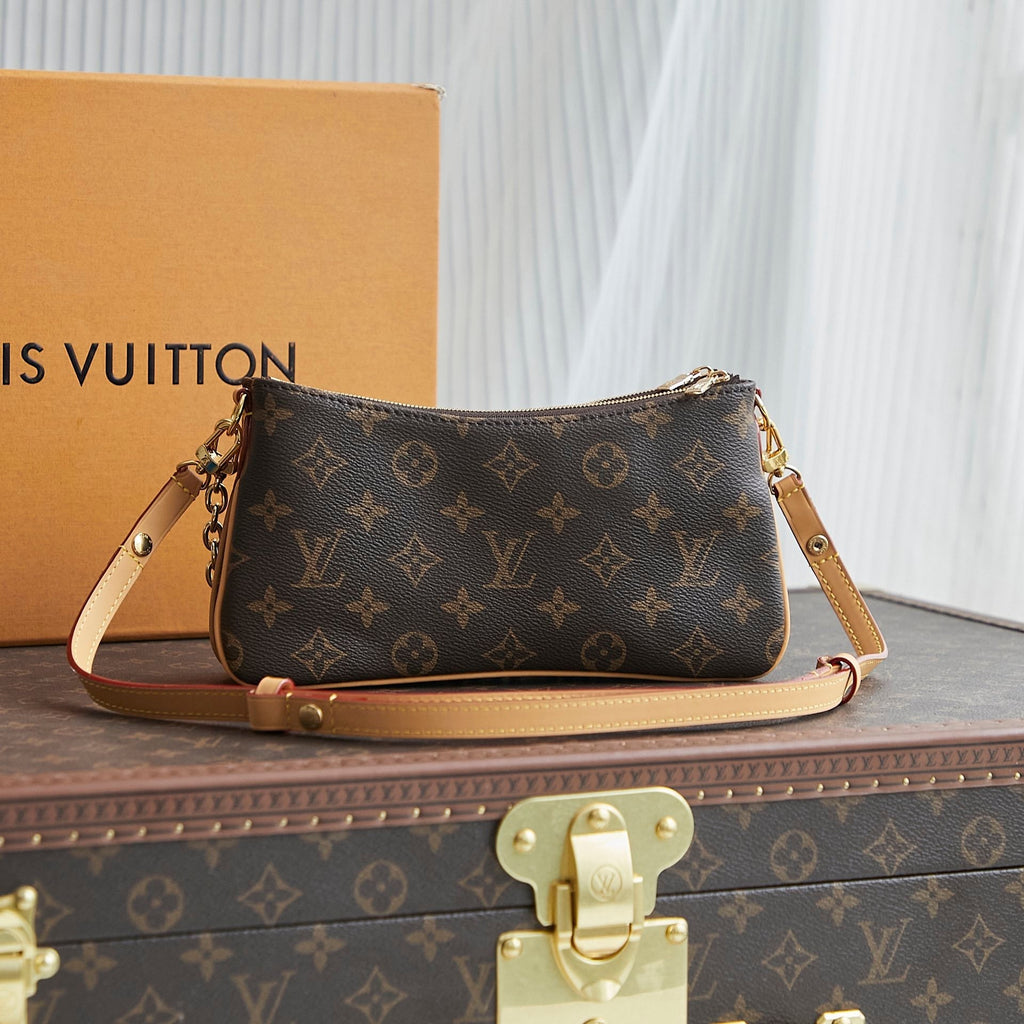 LIV POCHETTE 24 IN BROWN MONOGRAM CANVAS GOLD HARDWARE