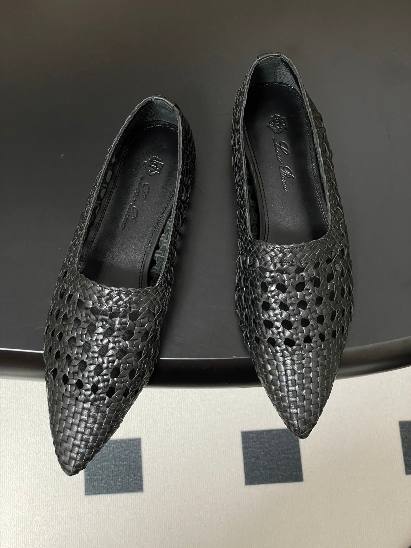 LP POINTED-TOE BALLET FLATS 25S IN BLACK LAMBSKIN