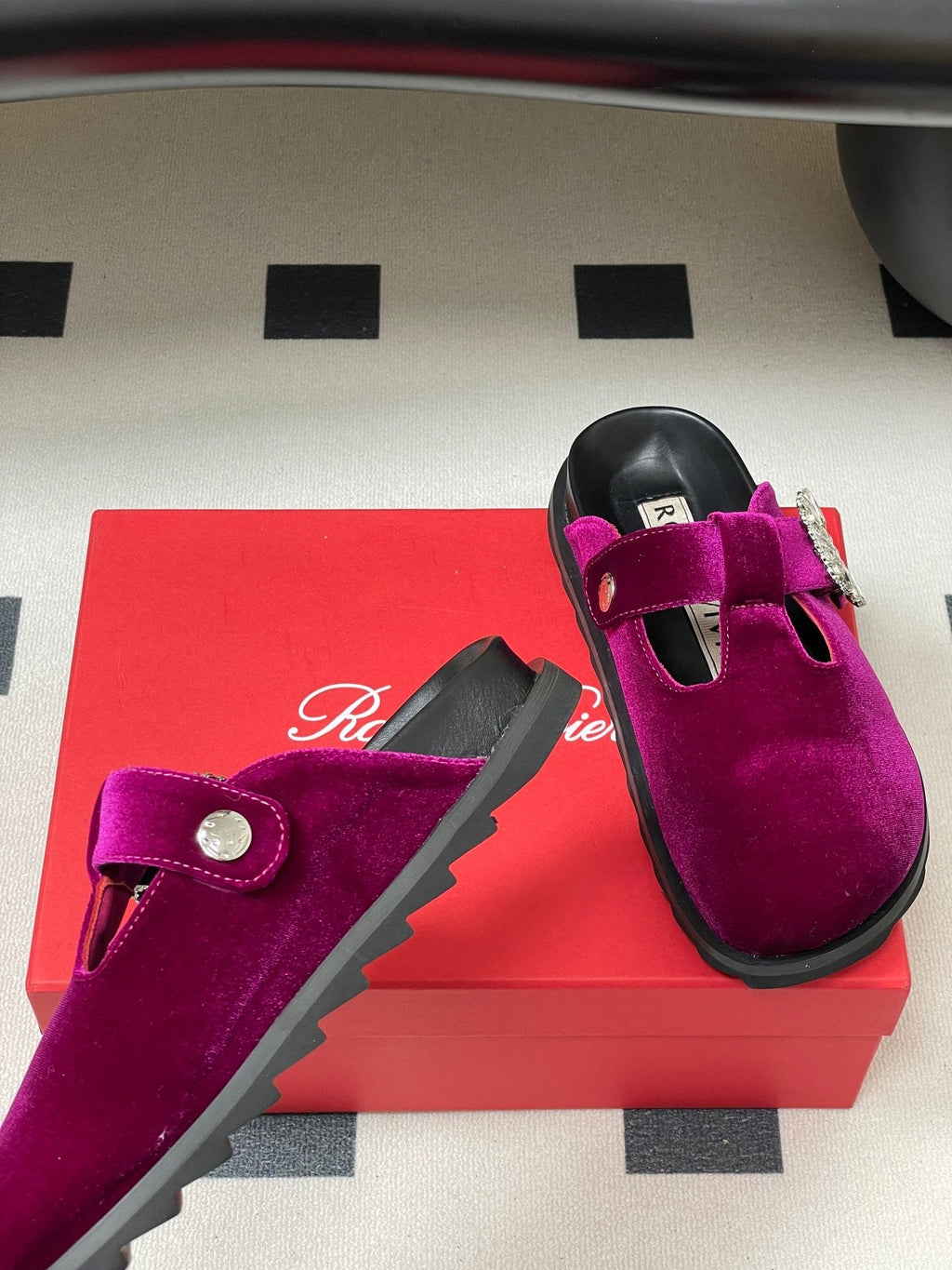 ROGER VIVIER 25S VIV' RANGERS MULES IN DARK MAGENTA VELVET EMBELLISHED CRYSTALS
