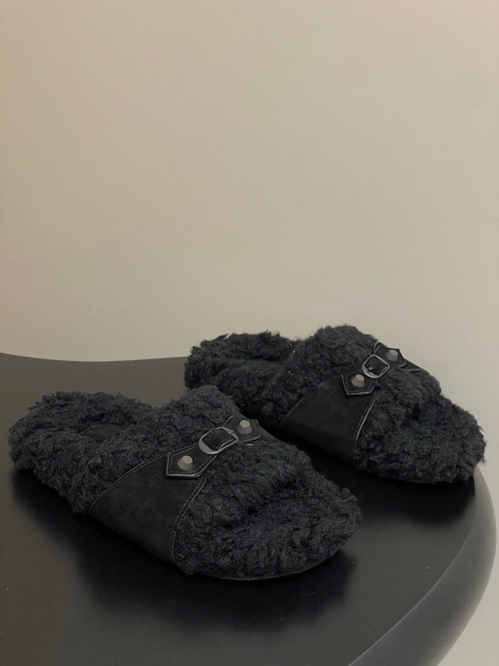 BALENCIAGA 25S SLIPPERS IN BLACK SUEDE AND WOOL