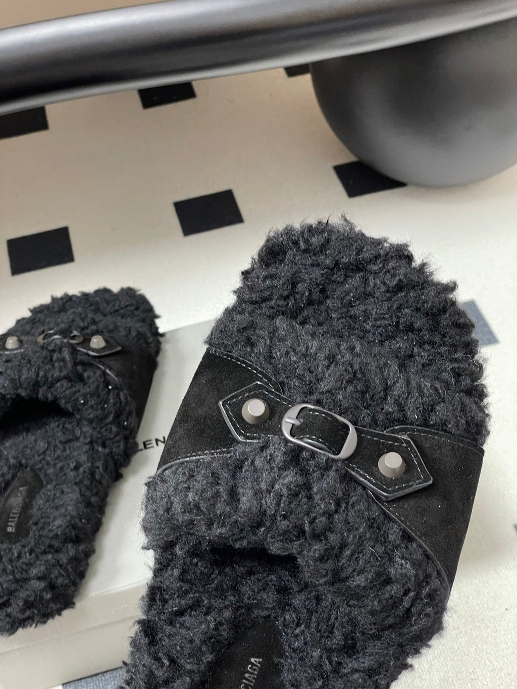 BALENCIAGA 25S SLIPPERS IN BLACK SUEDE AND WOOL