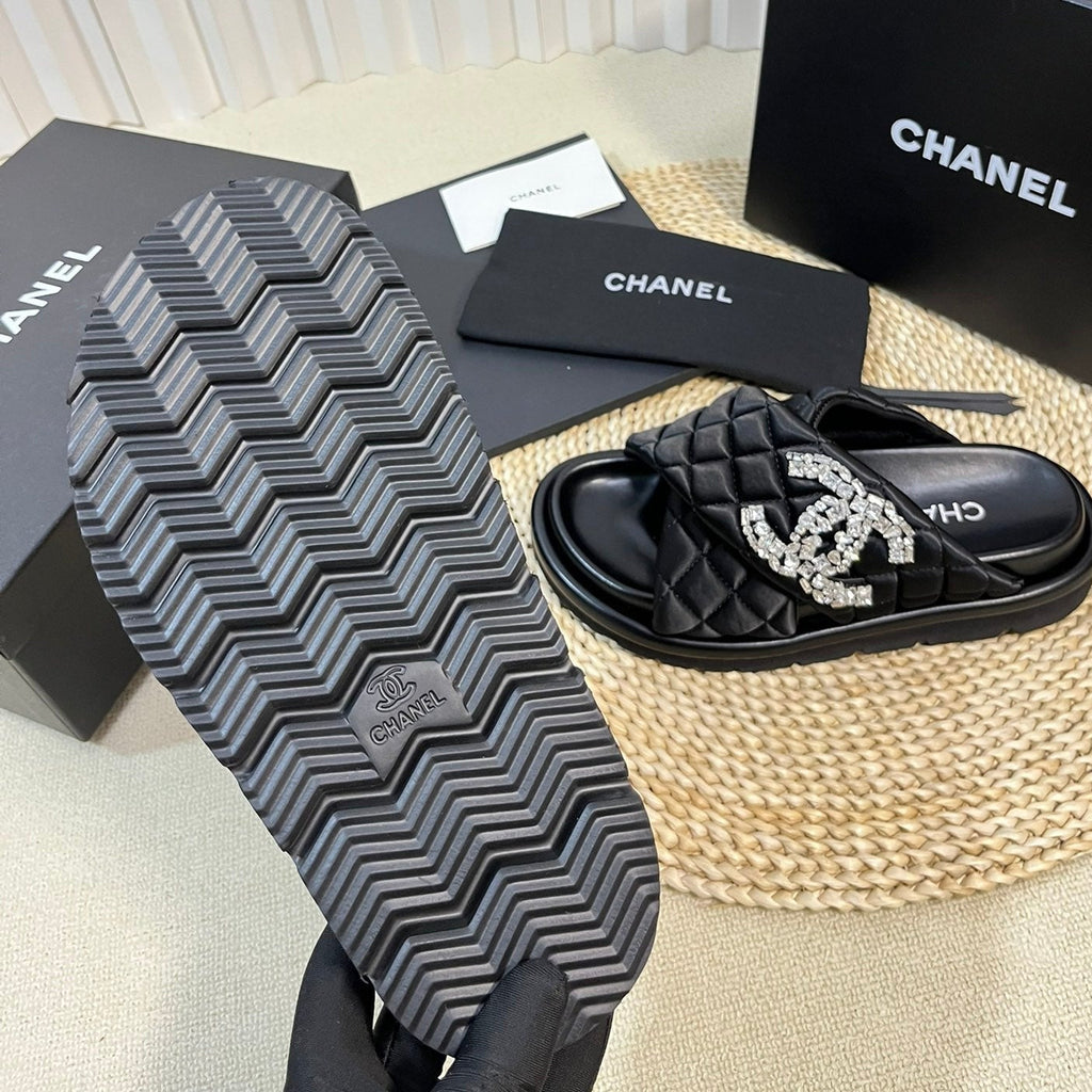 Women's slippers with two crossed straps sheepskins black