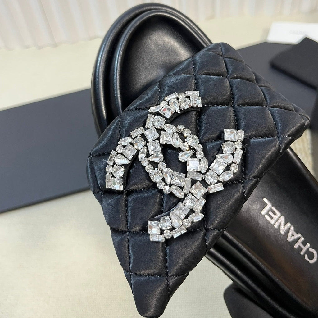New Style Diamond Buckle Double C Thick Bottom Slippers Black Sheepskin