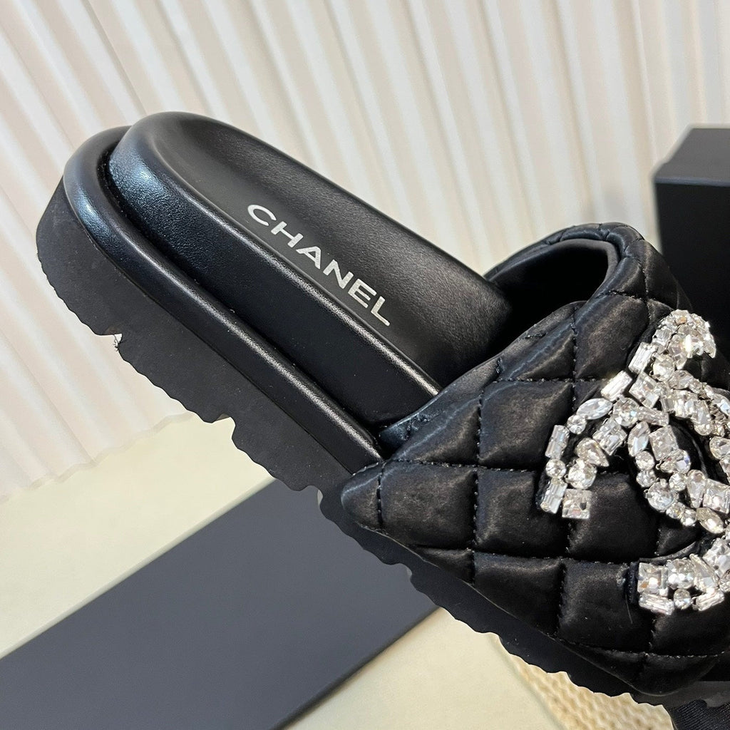 New Style Diamond Buckle Double C Thick Bottom Slippers Black Sheepskin