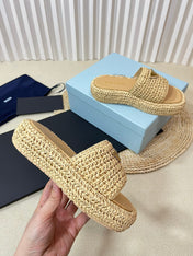 Crochet Flatform Slides 40 Beige