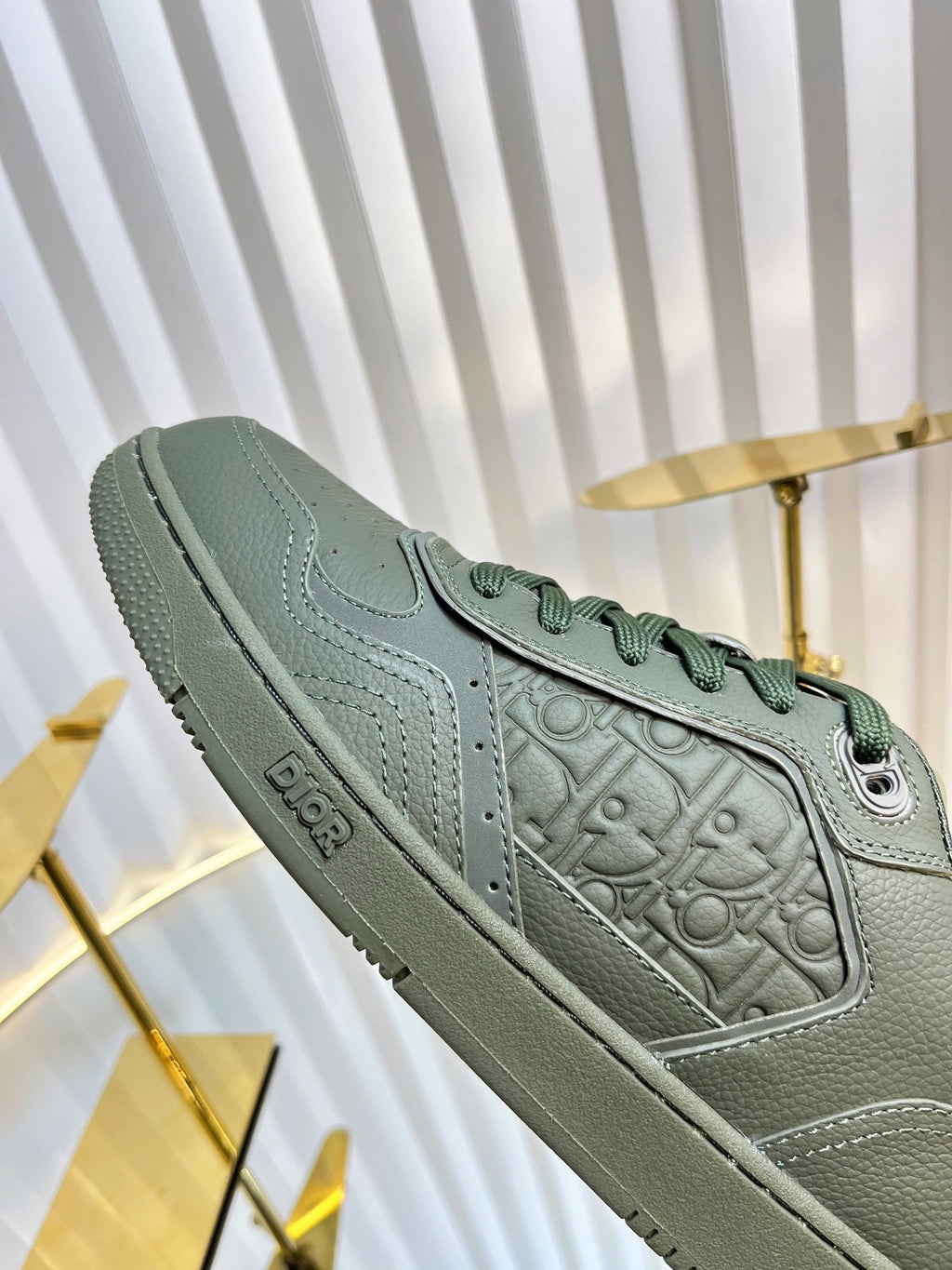 B27 LOW-TOP SNEAKER ARMY GREEN SMOOTH CALFSKIN