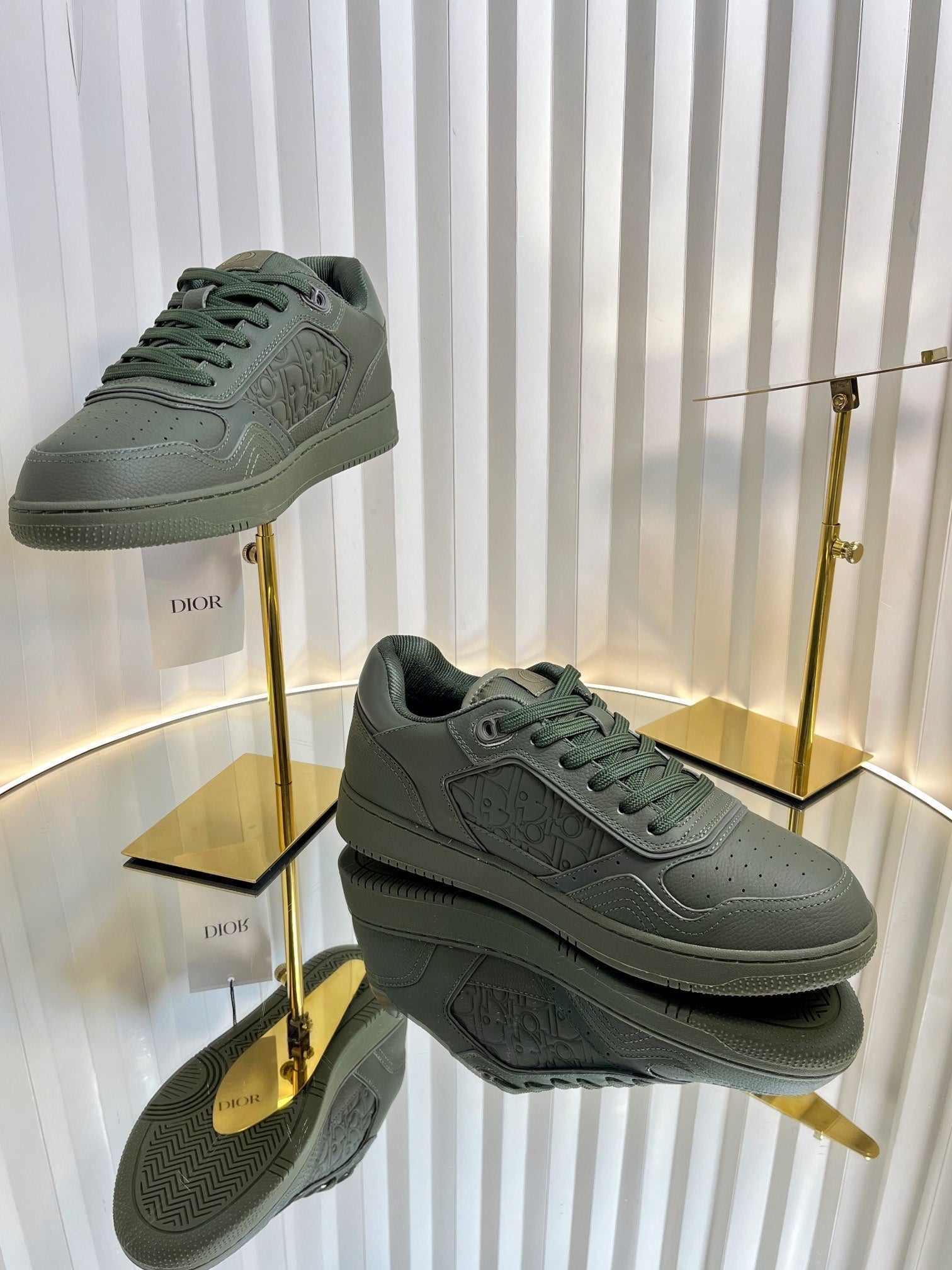 B27 LOW-TOP SNEAKER ARMY GREEN SMOOTH CALFSKIN