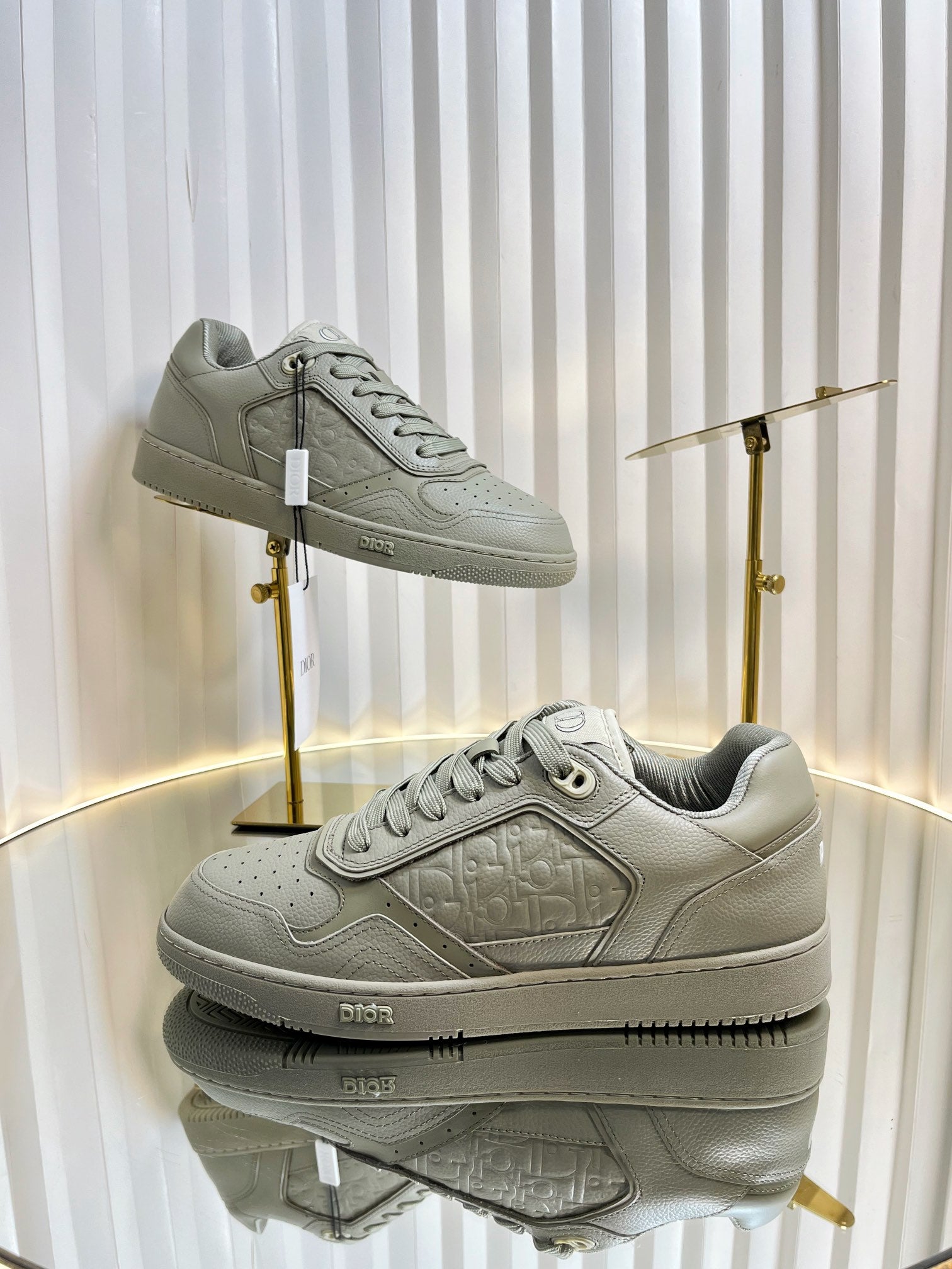 B27 LOW-TOP SNEAKER TROUT GRAY SMOOTH CALFSKIN