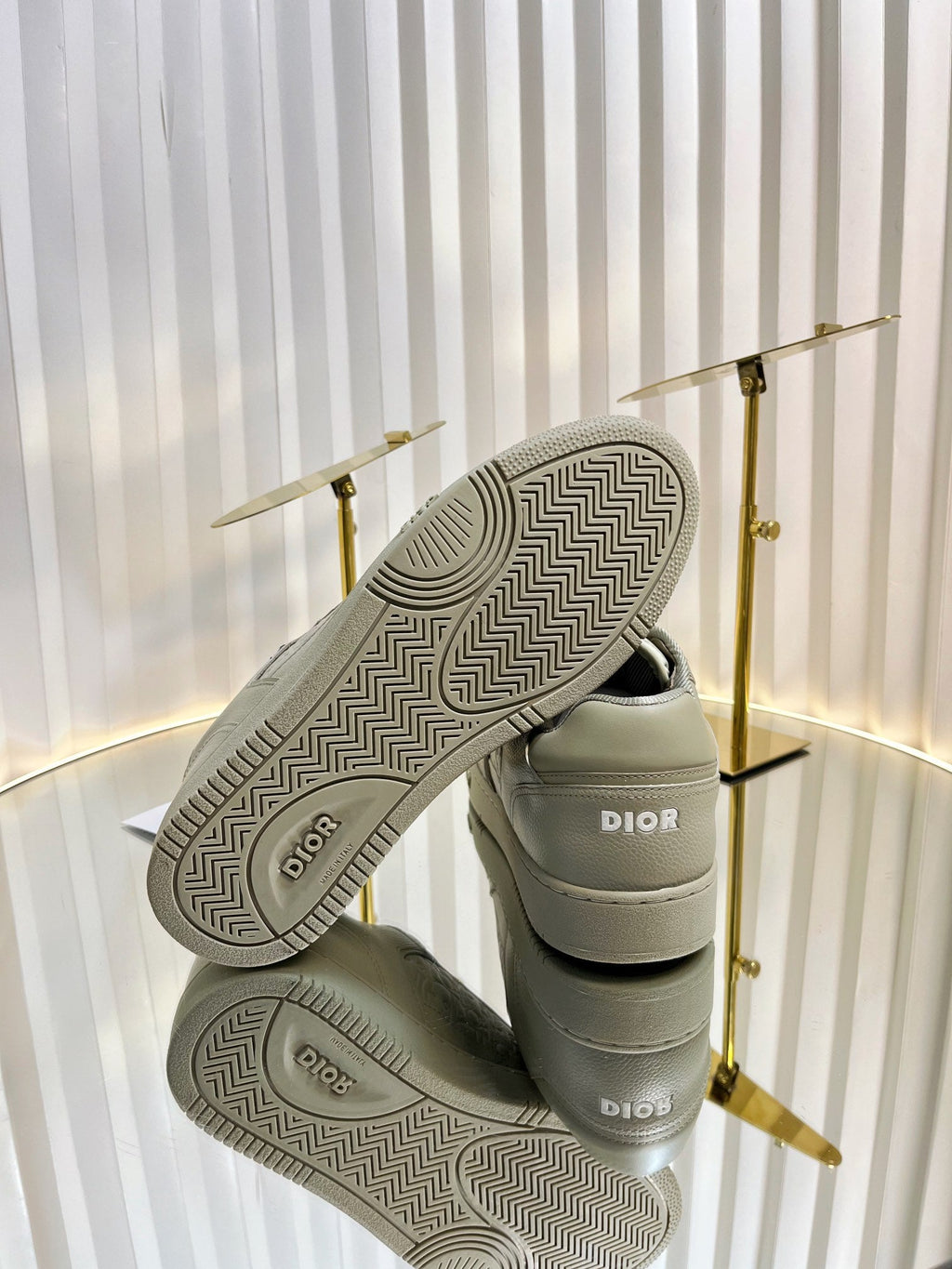 B27 LOW-TOP SNEAKER TROUT GRAY SMOOTH CALFSKIN