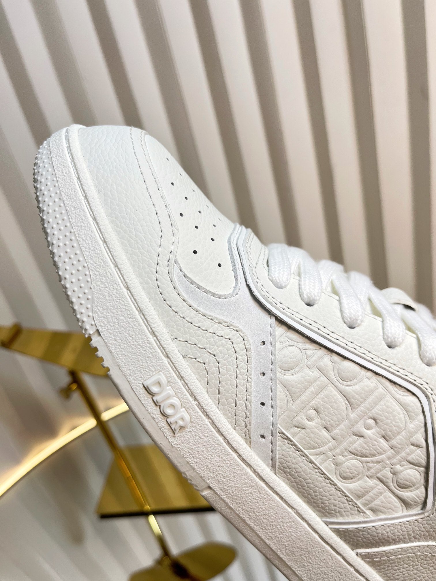B27 LOW-TOP SNEAKER WHITE SMOOTH CALFSKIN