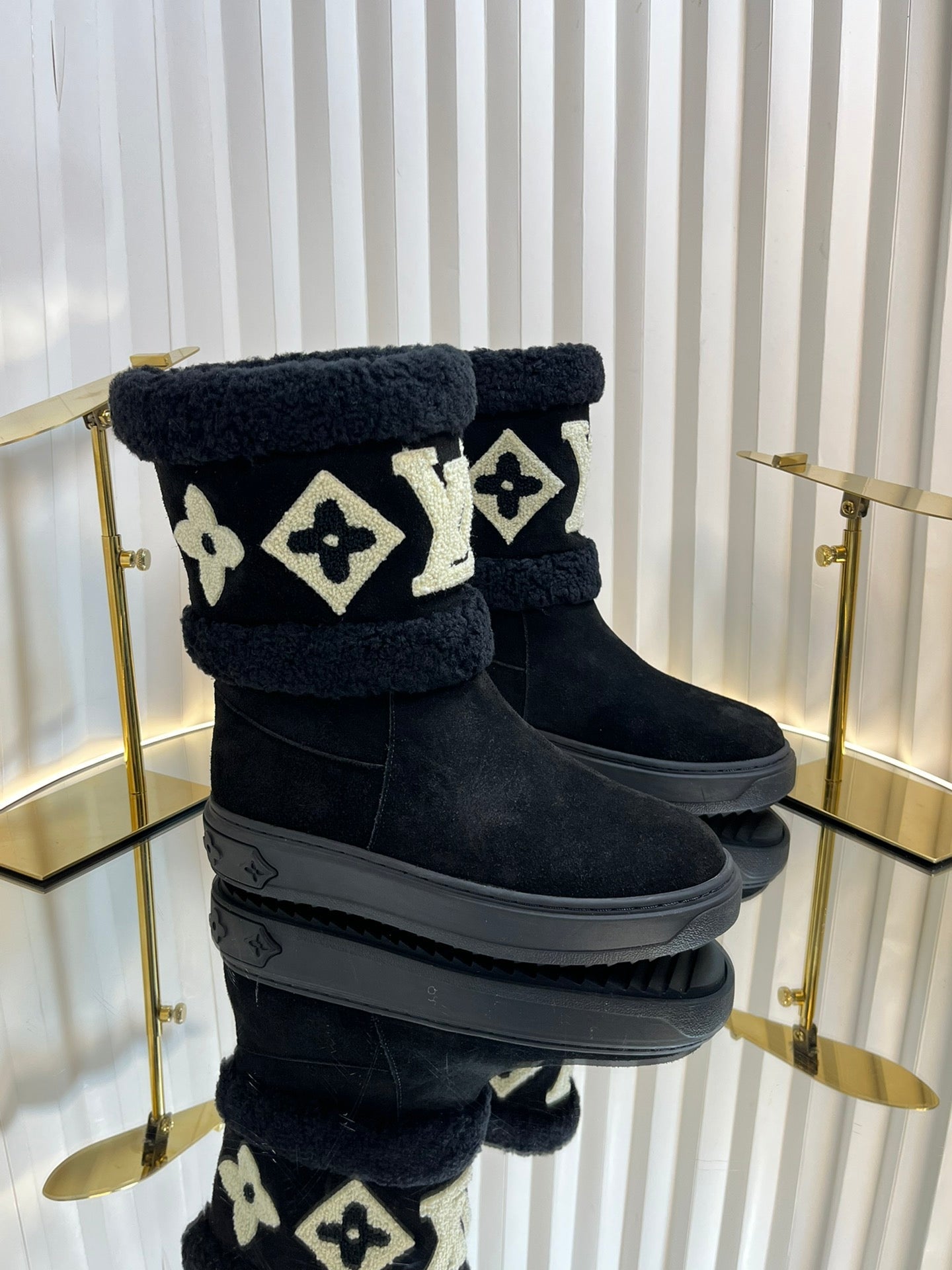 SNOWDROP FLAT ANKLE BOOTS IN BLACK SUEDE