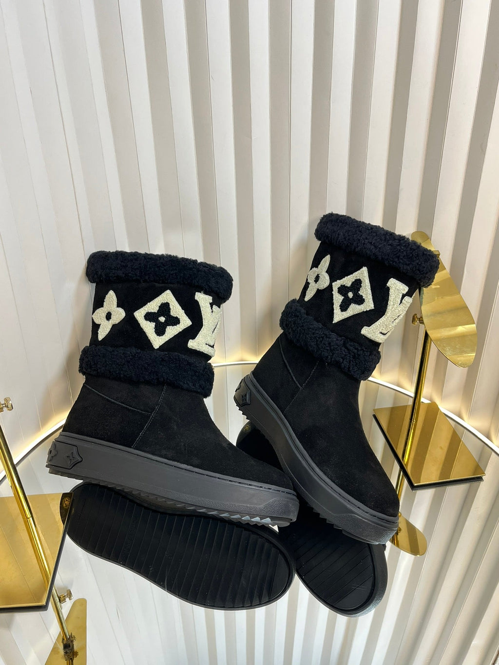 SNOWDROP FLAT ANKLE BOOTS IN BLACK SUEDE