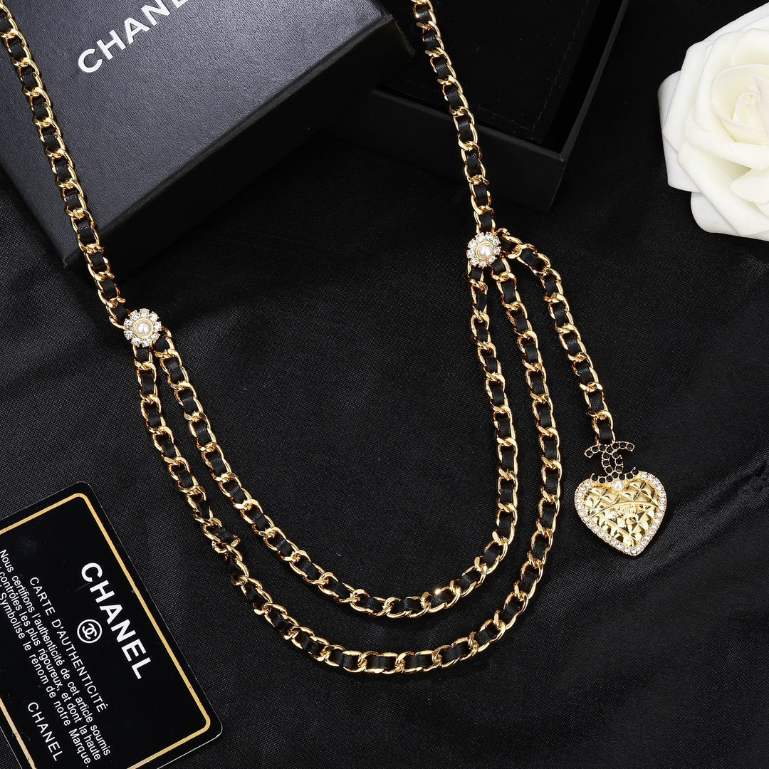 CHANEL 25S CHAIN BELT IN GOLD METALLIC AND BLACK CALFSKIN 614286