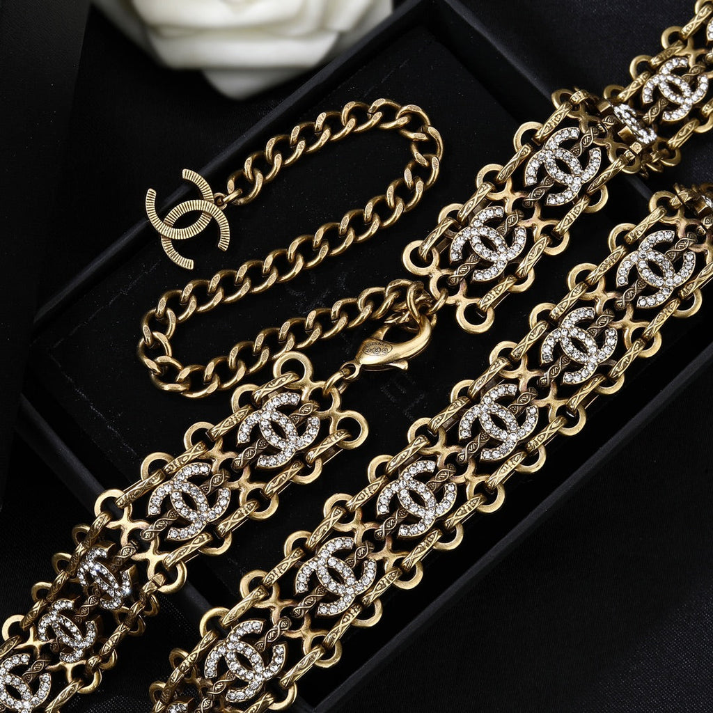 CHANEL 25S CHAIN BELT STYLE 2 611796
