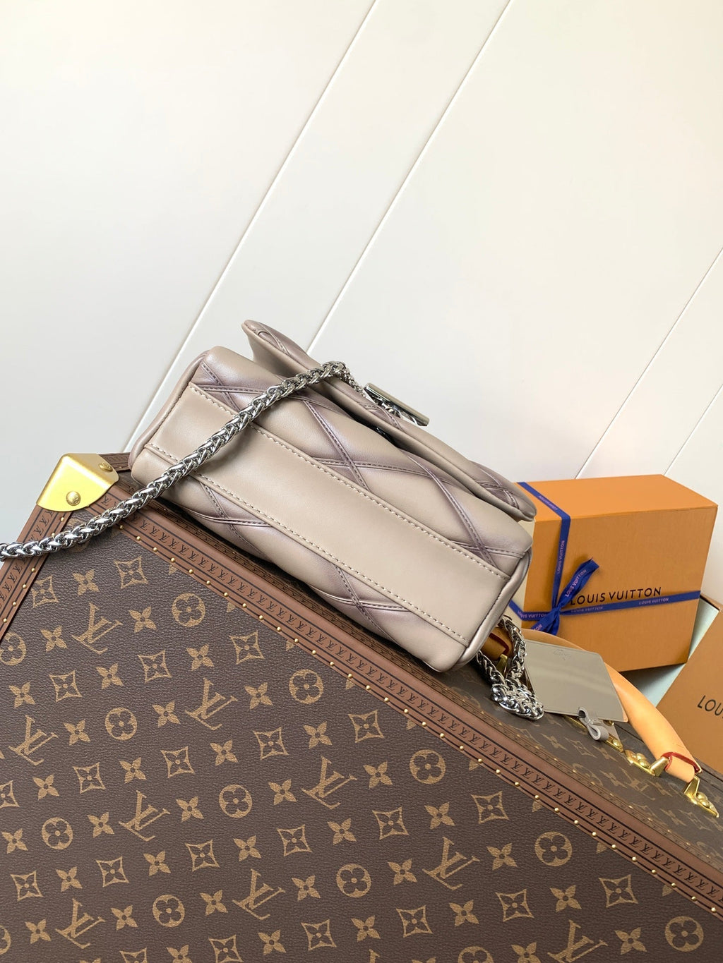 LV 25S GO-14 MM 23 IN BROWN QUILTED LAMBSKIN SILVER HARDWARE