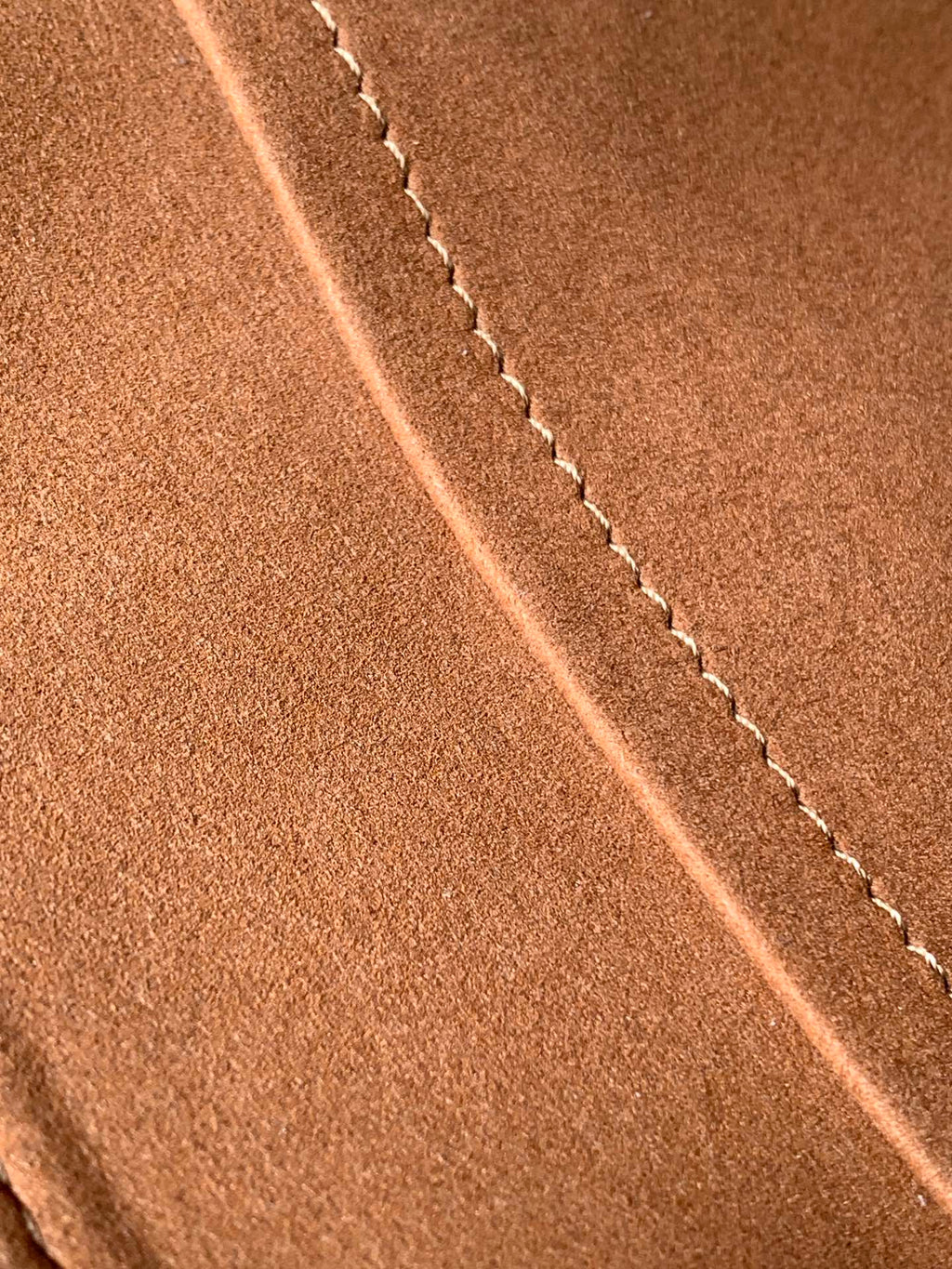 ALMA BB BAG 23 IN BEIGE GRAIN EPI COWHIDE