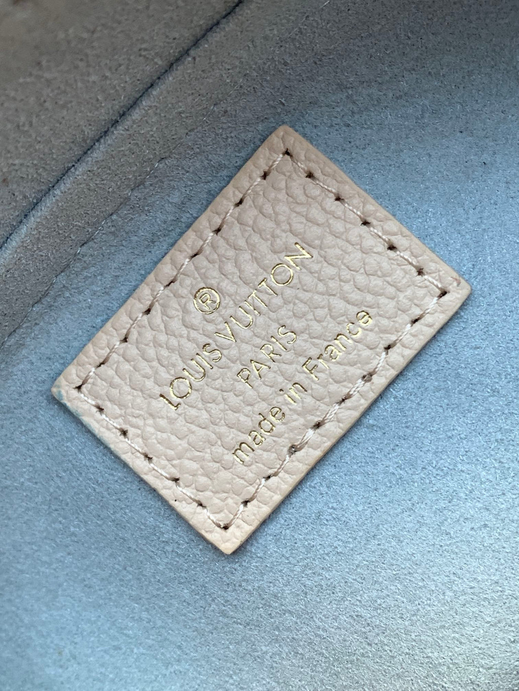 LV 25S ONTHEGO EAST WEST BAG 25 IN WHITE BLUE CALFSKIN MONOGRAM EMPREINTE