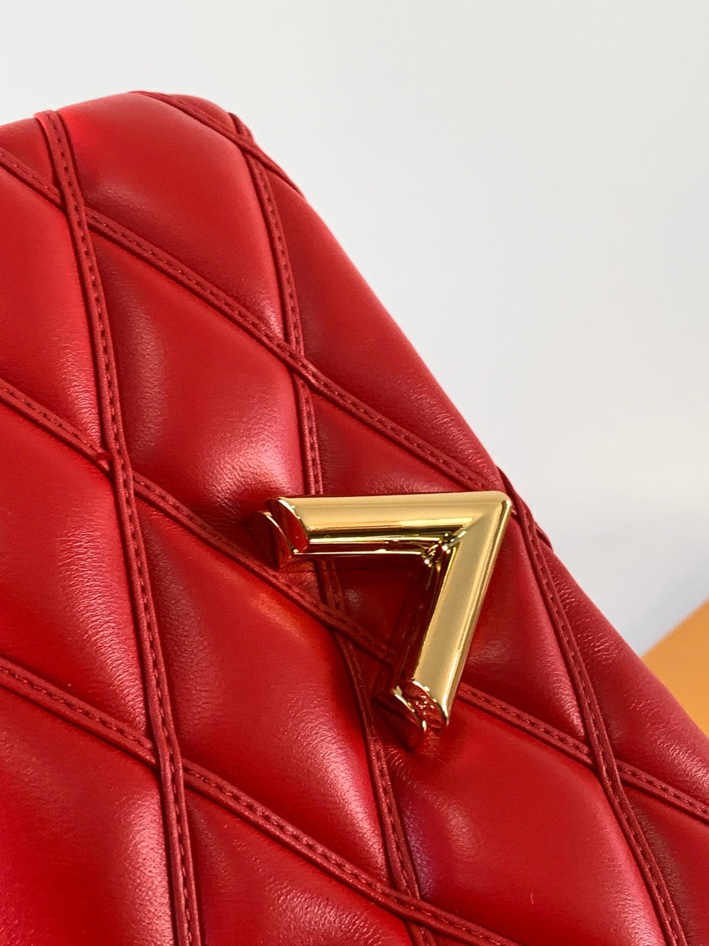LV 25S GO-14 MM 23 IN CRIMSON RED QUILTED LAMBSKIN GOLD HARDWRE