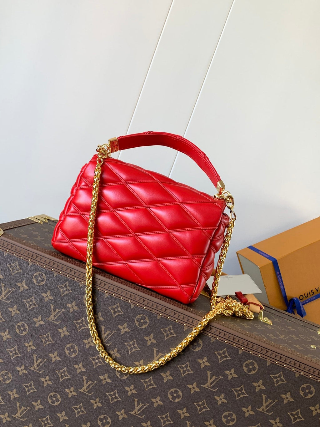 LV 25S GO-14 MM 23 IN CRIMSON RED QUILTED LAMBSKIN GOLD HARDWRE