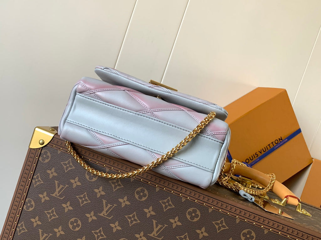 LV 25S GO-14 MM 23 IN LAVENDER GRAY QUILTED LAMBSKIN GOLD HARDWARE