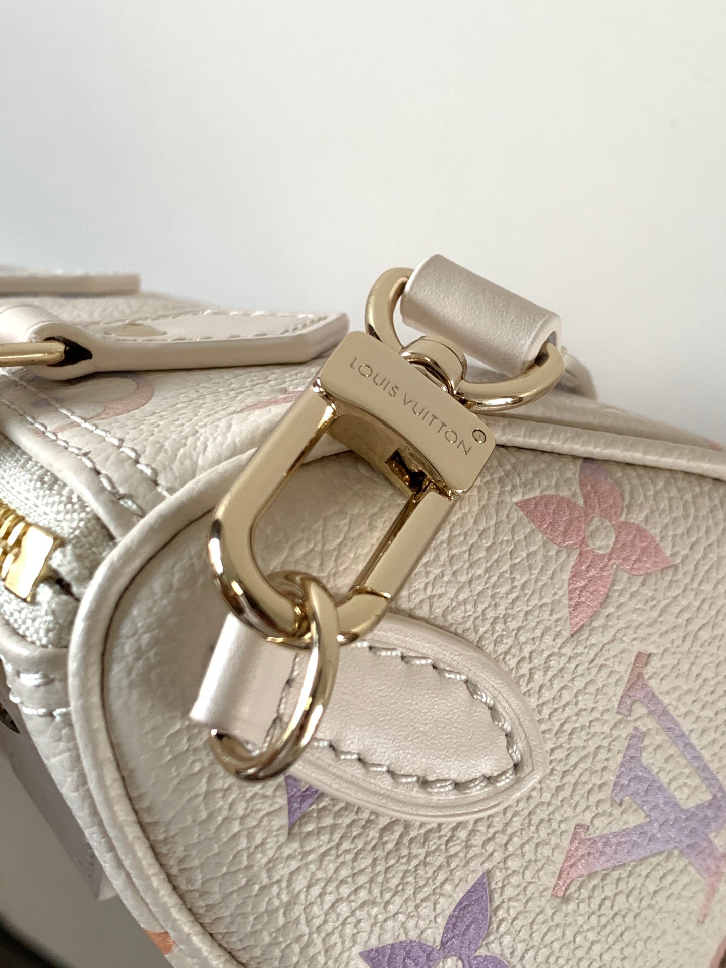 LV 25S NANO SPEEDY 16 IN BEIGE DREAM EMBOSSED TEXTURED CALFSKIN