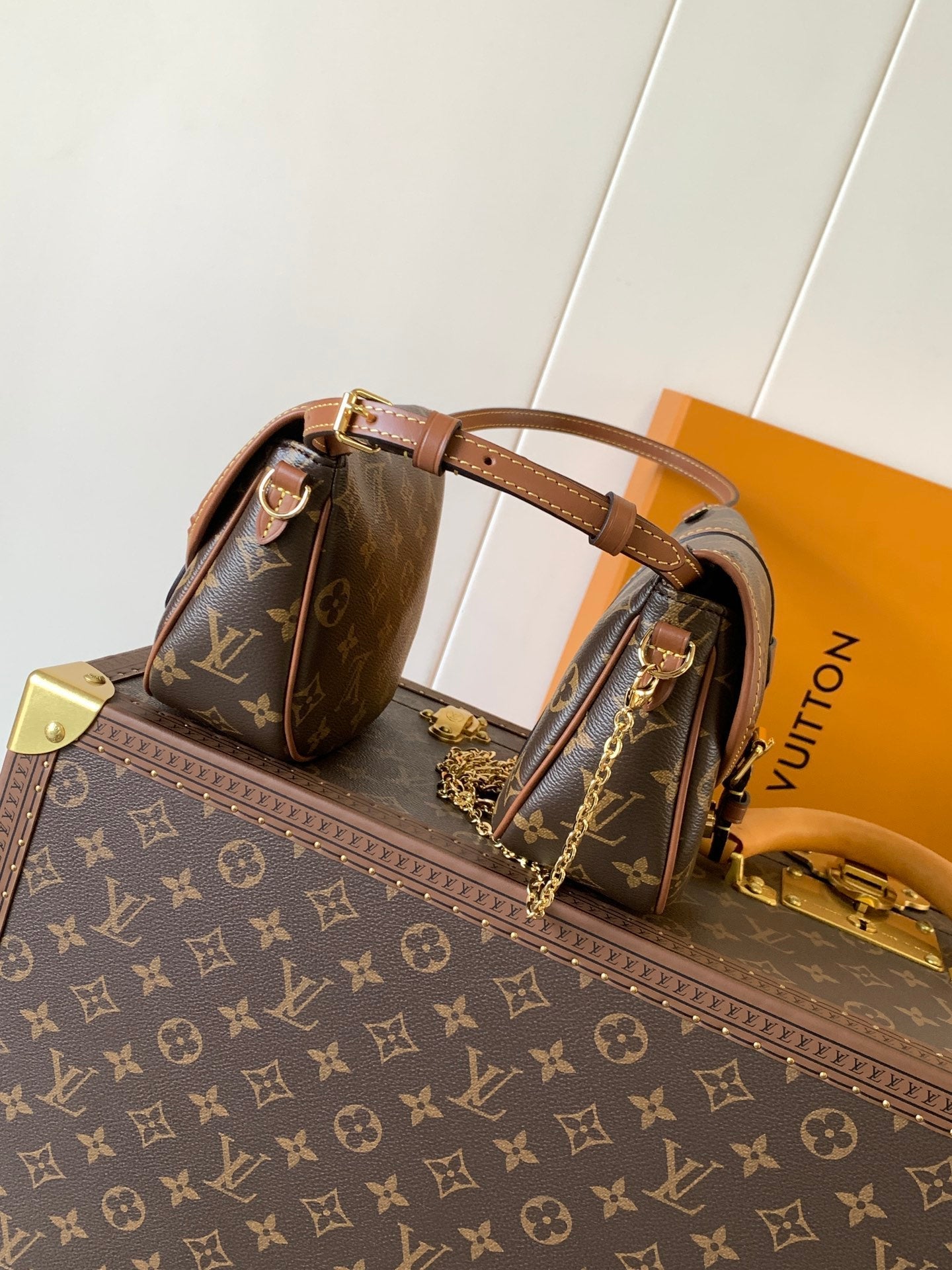 LV 25S DUO BB BAG 19 IN BROWN MONOGRAM COATED CANVAS AND CALFSKIN