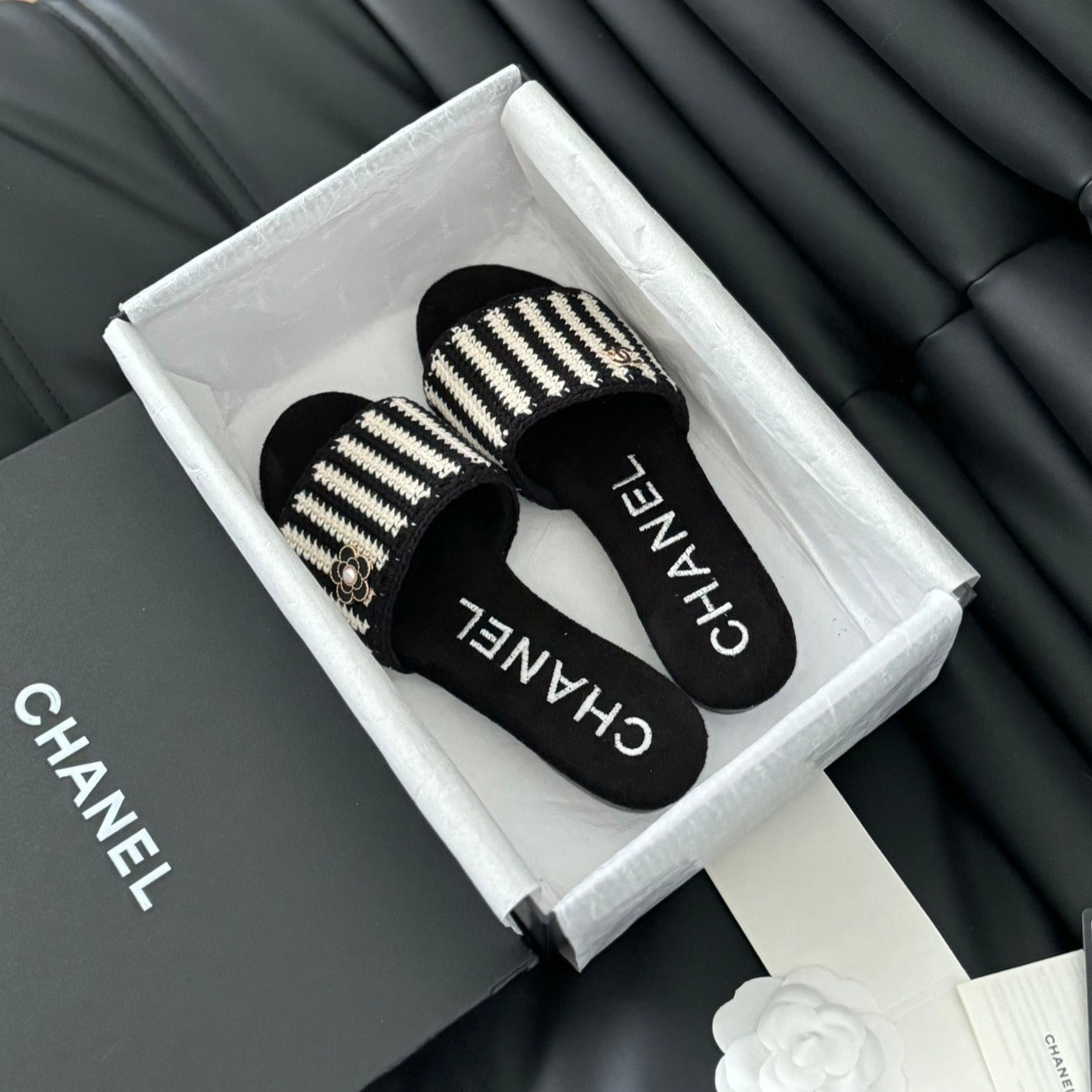 Sheepskins Knit Slippers Black White