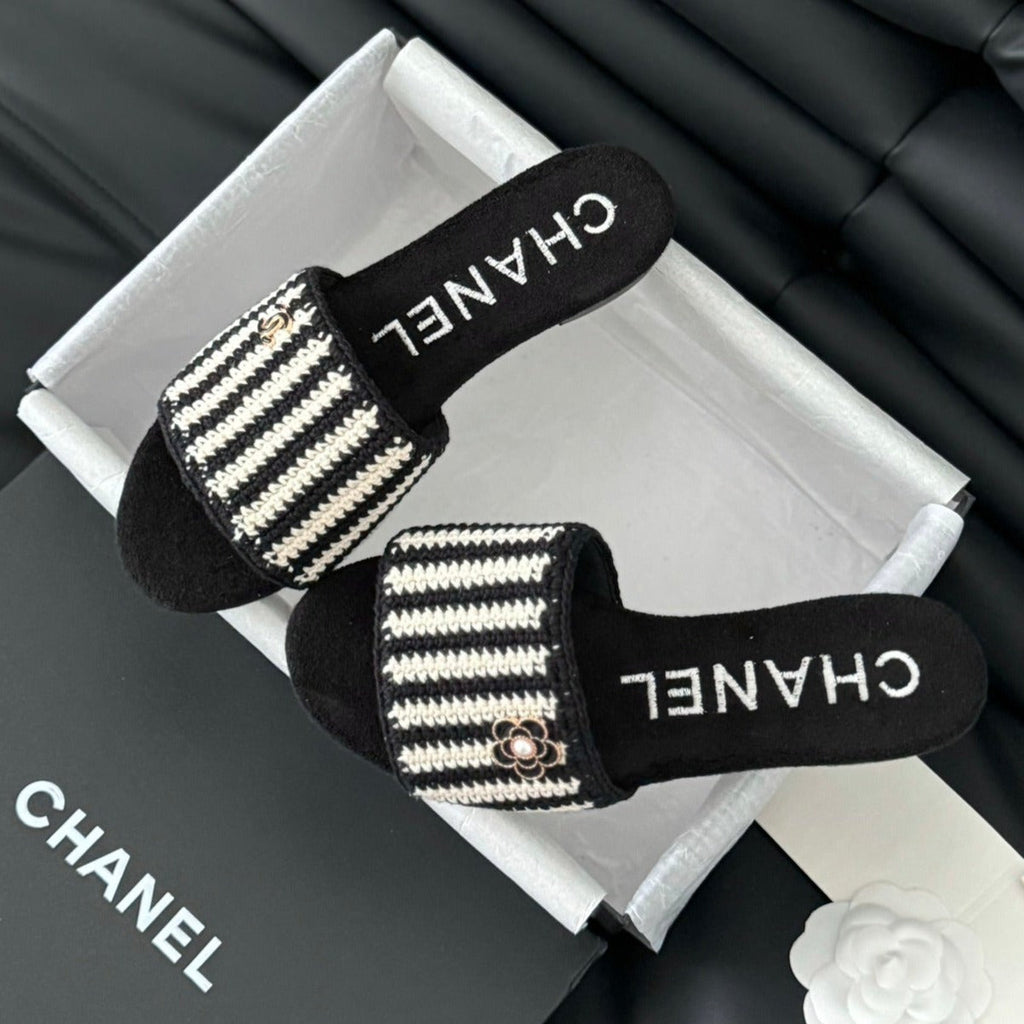 Sheepskins Knit Slippers Black White