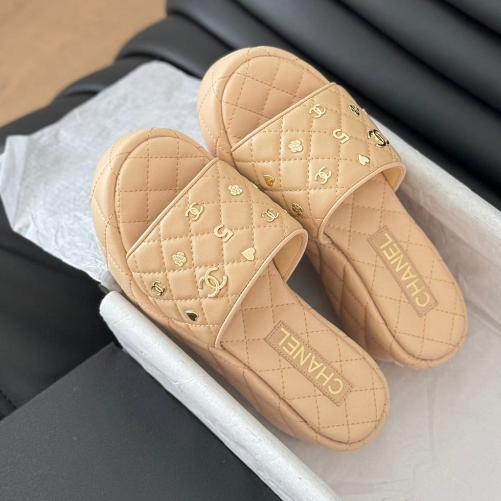 Thick Sole Slope Heel Weddge Lambskin Beige Cream