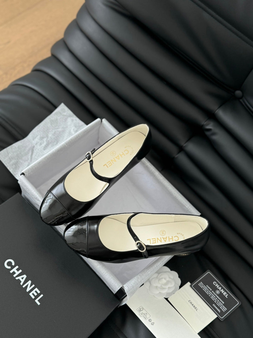 CC MARY JANE SHOES IN BLACK LAMBSKIN WITH GOLD HARDWARE