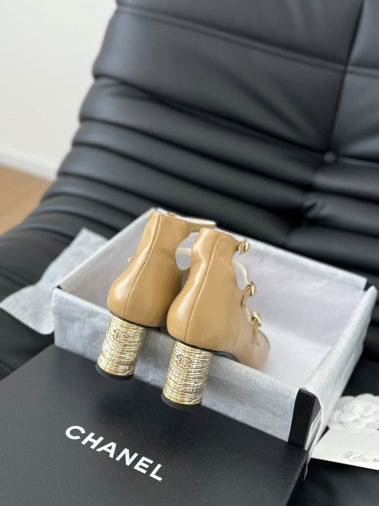 CC MARY JANE SHOES THREE STRAPS IN SEPIA BEIGE MIX BLACK LAMBSKIN