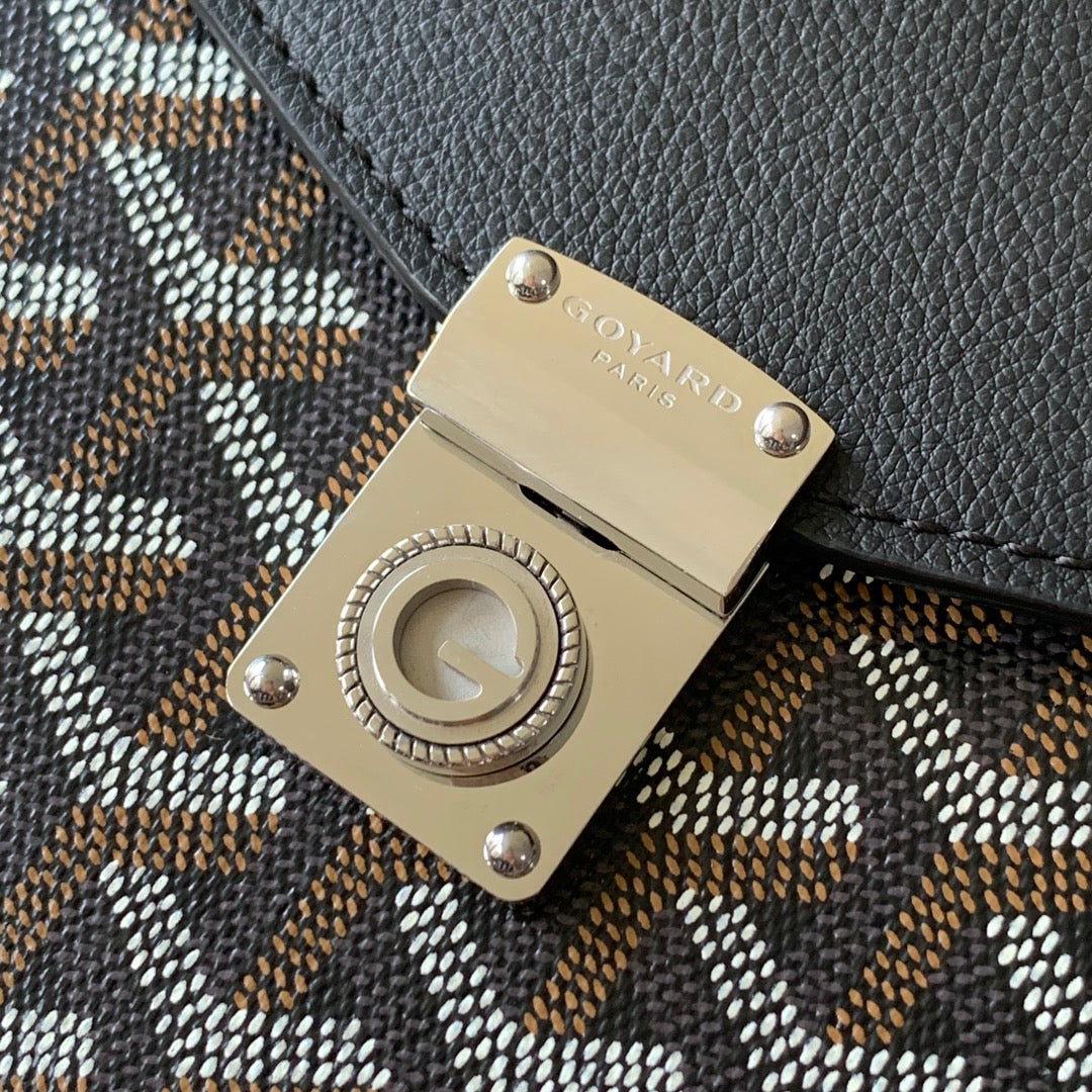 CHYPRE WALLET-POUCH 21 IN BLACK GOYARDINE CANVAS AND CALFSKIN