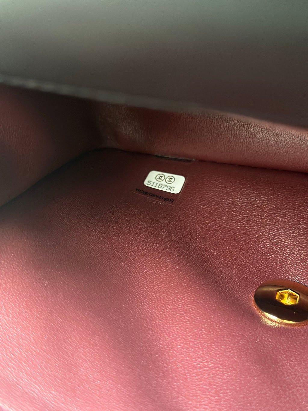 CHANEL 25S MINI FLAP BAG 18 IN BLACK LAMBSKIN WITH GOLD HARDWARE