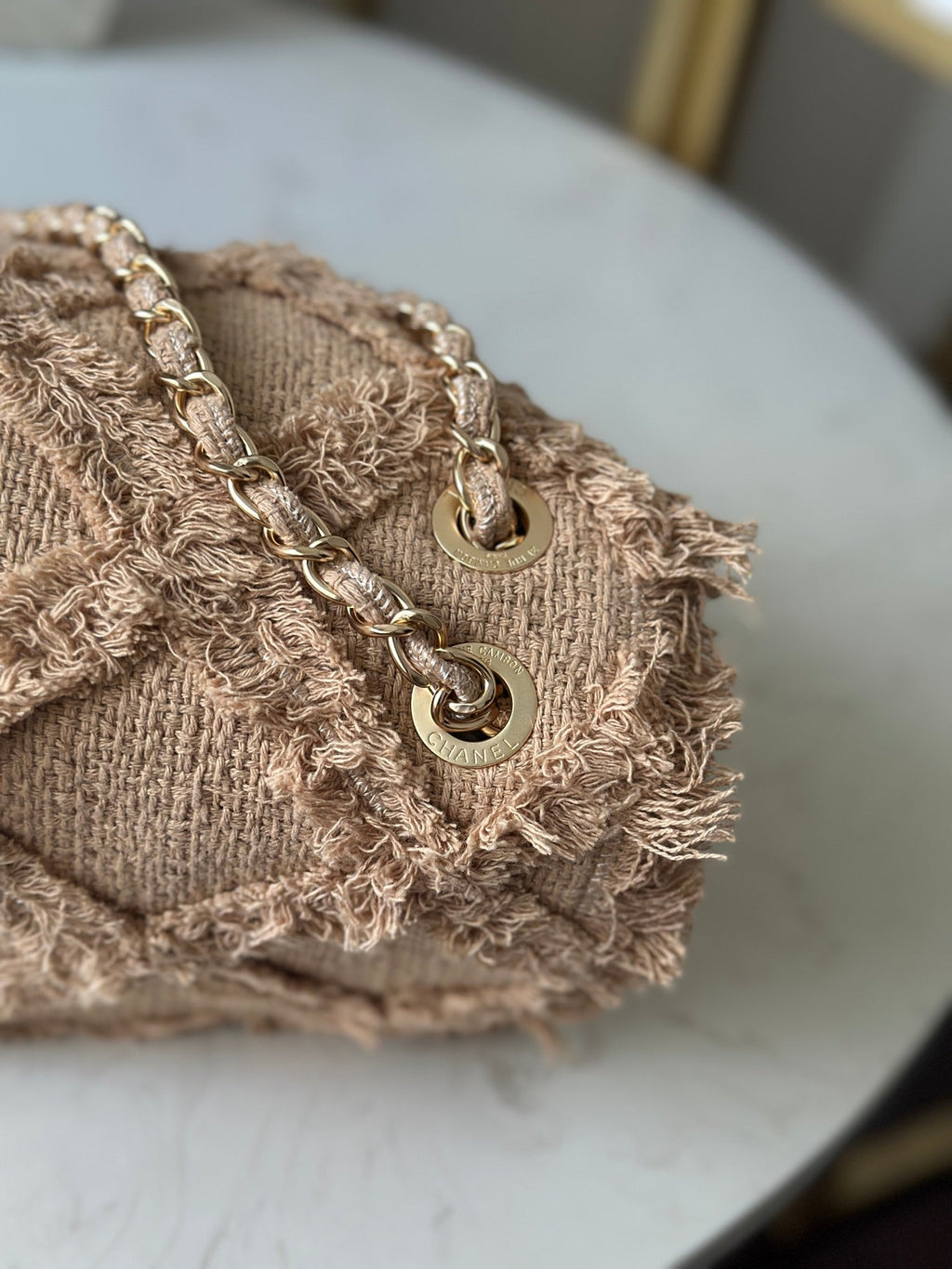 CHANEL 25S FLAP BAG 38 IN BEIGE FABRIC