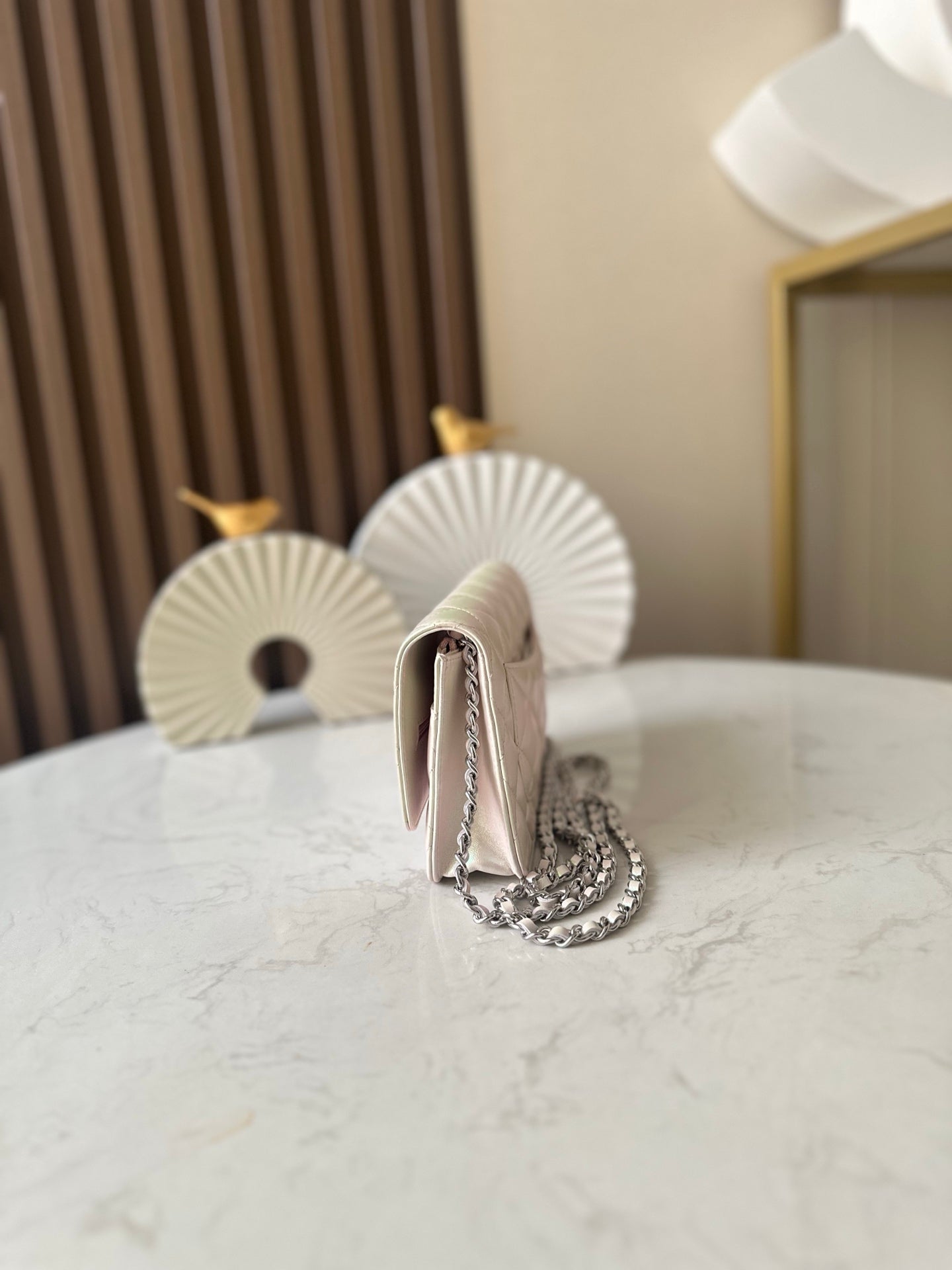 CHANEL 25S WALLET ON CHAIN 19 IN PEARLESCENT PINK WHITE LAMBSKIN