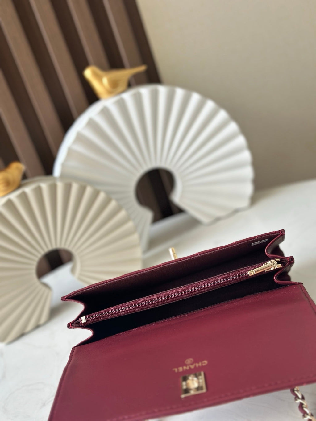 CHANEL 25S TOP HANDLE WALLET 19 IN DARK RED CALFSKIN WITH GOLD HARDWARE