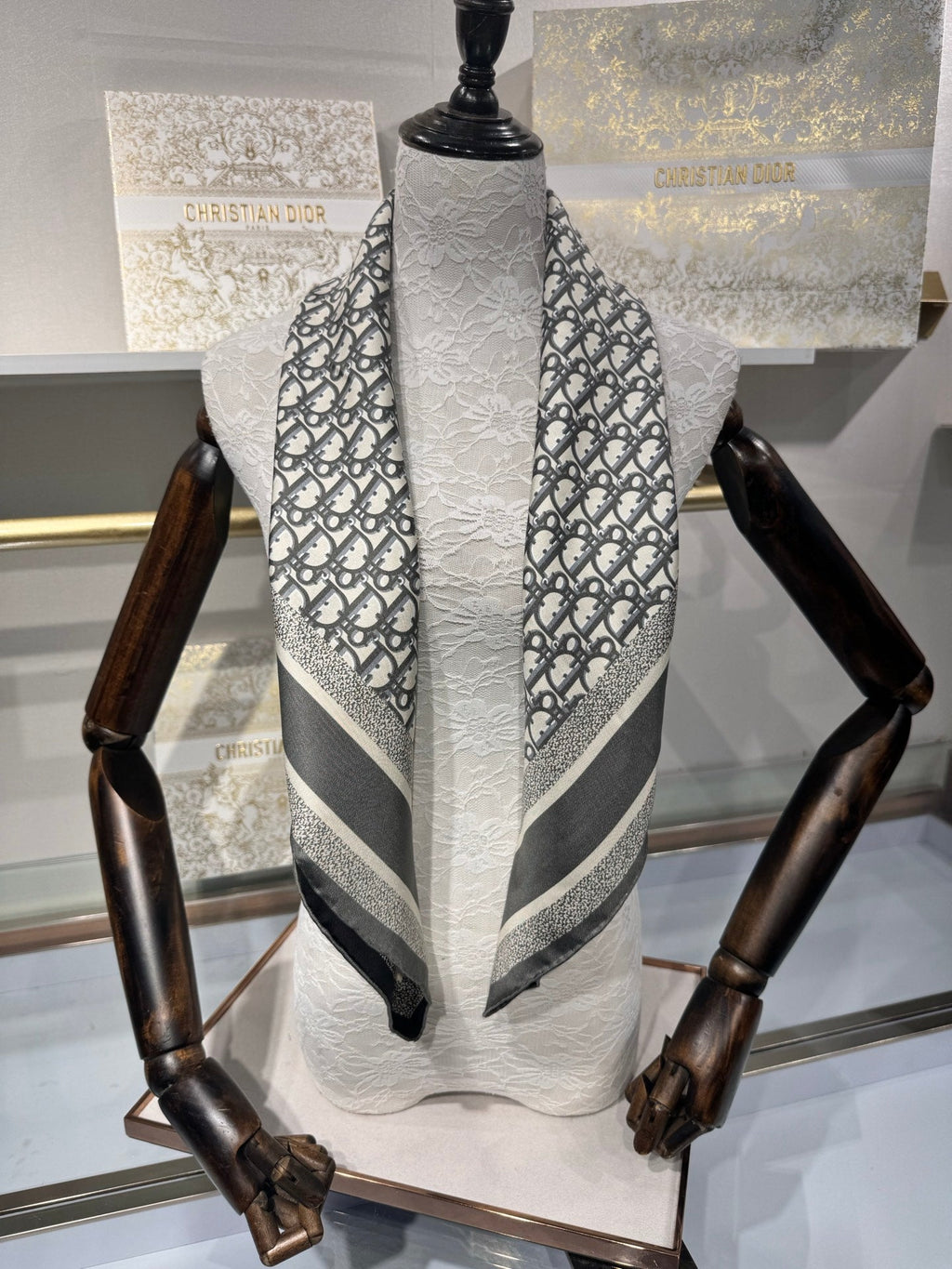 DIOR SCARF 90 CM IN SILK 726514