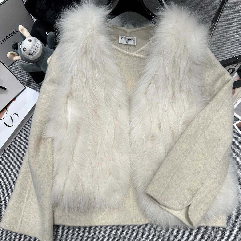 CHANEL 25S REVERSIBLE FOX FUR JACKET 592