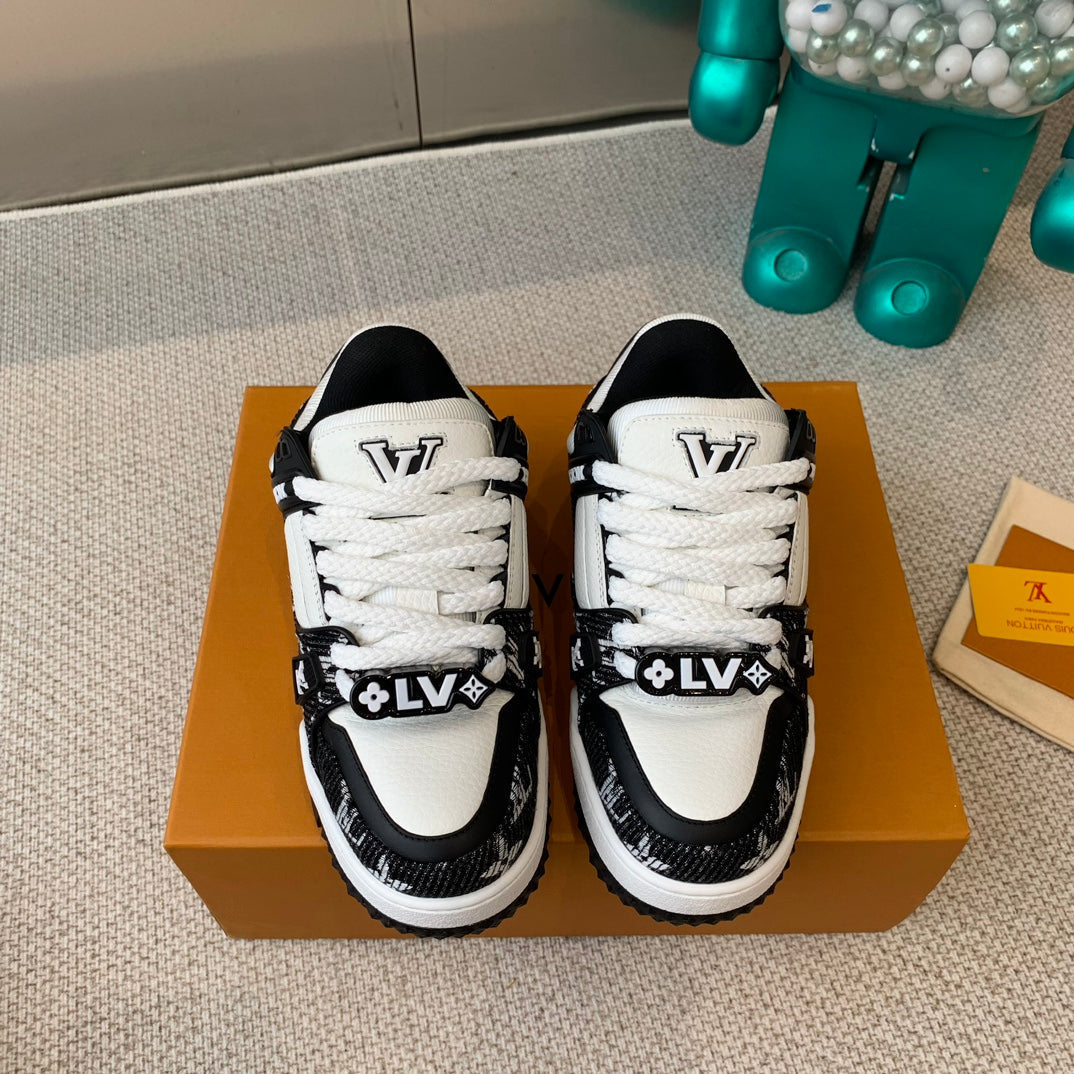 LV TRAINER MAXI SNEAKER IN WHITE MIX BLACK CALFSKIN