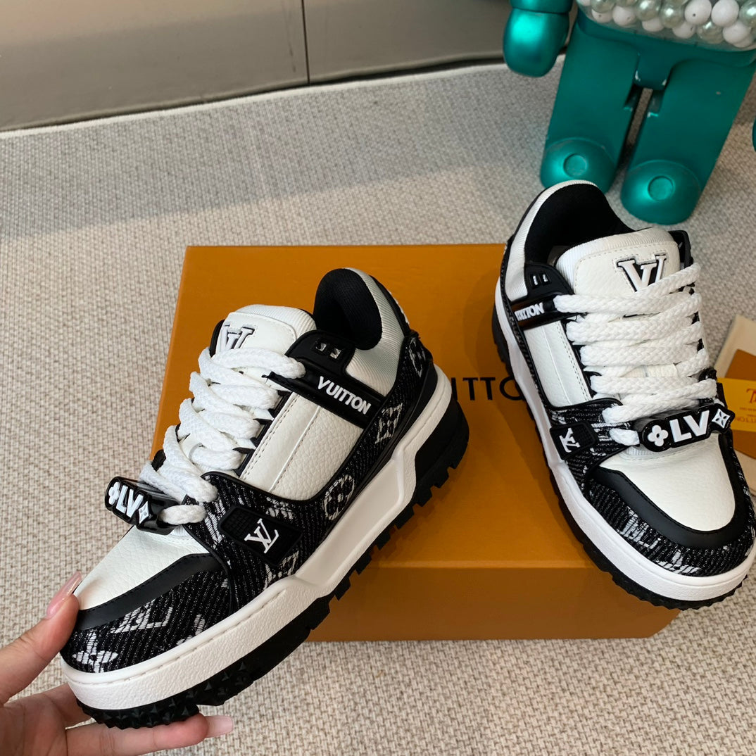 LV TRAINER MAXI SNEAKER IN WHITE MIX BLACK CALFSKIN