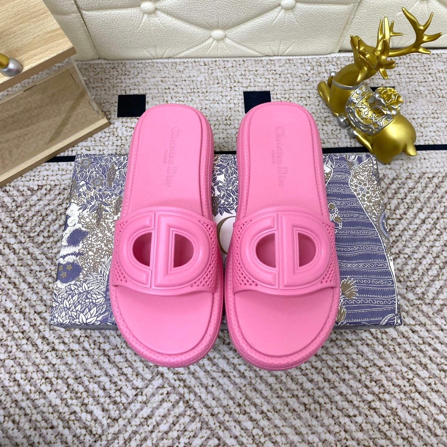 DIOR FLAT SLIDES 25S IN PINK TPU
